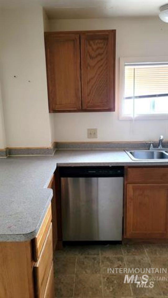 339 Idaho St, Gooding, Idaho 83330, 1 Bedroom, 1 Bathroom, Residential Income For Sale, Price $385,000,MLS 98972009