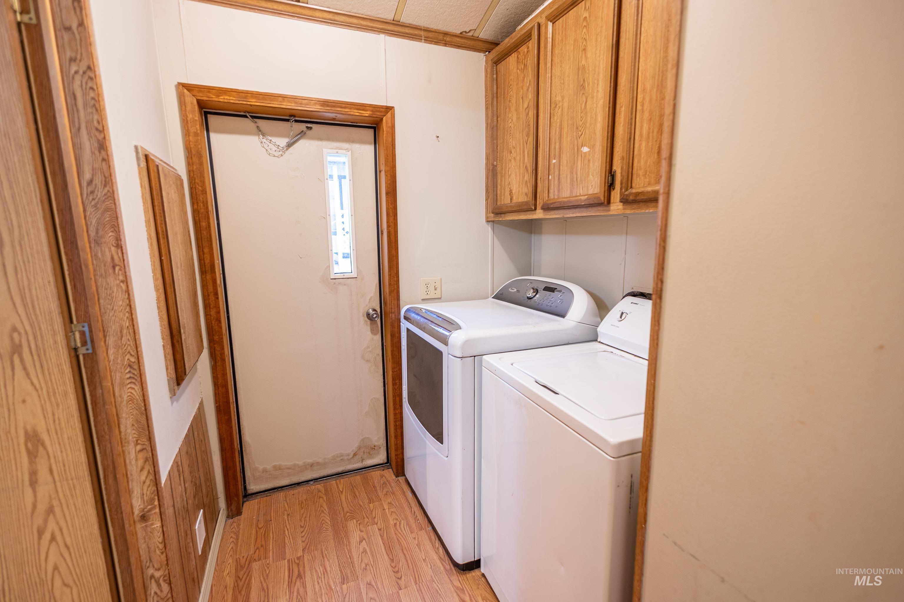 411 N Almon Street, Moscow, Idaho 83843, 3 Bedrooms, 2 Bathrooms, Residential For Sale, Price $39,900,MLS 98972010