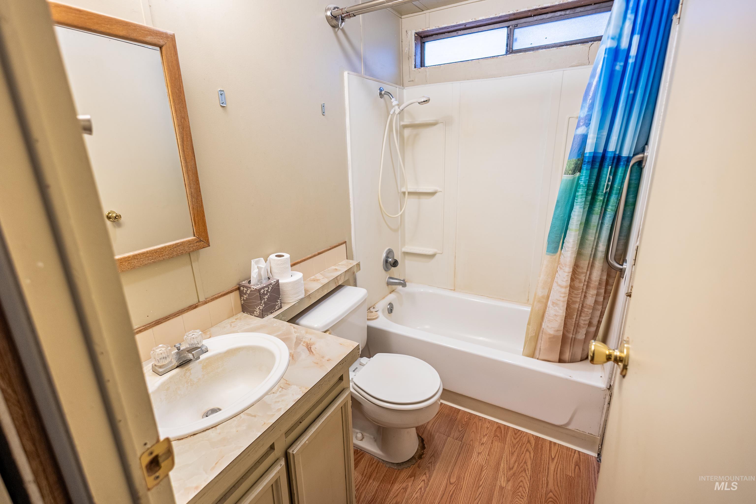 411 N Almon Street, Moscow, Idaho 83843, 3 Bedrooms, 2 Bathrooms, Residential For Sale, Price $39,900,MLS 98972010