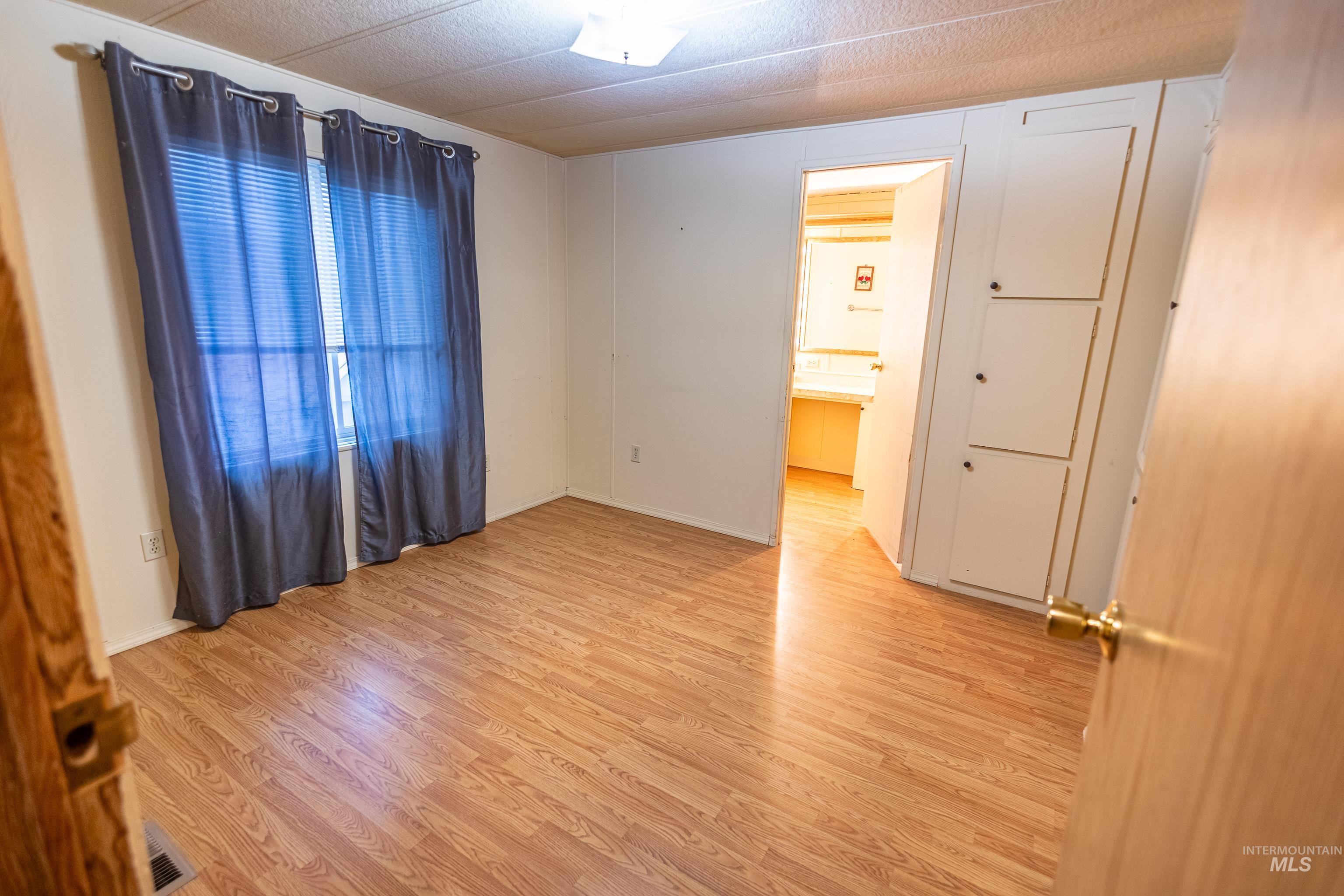 411 N Almon Street, Moscow, Idaho 83843, 3 Bedrooms, 2 Bathrooms, Residential For Sale, Price $39,900,MLS 98972010