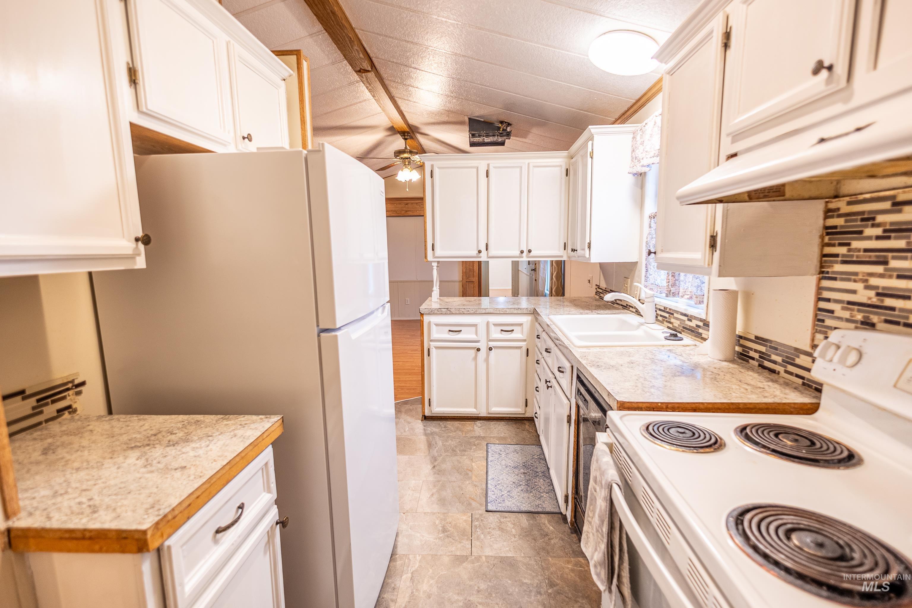 411 N Almon Street, Moscow, Idaho 83843, 3 Bedrooms, 2 Bathrooms, Residential For Sale, Price $39,900,MLS 98972010