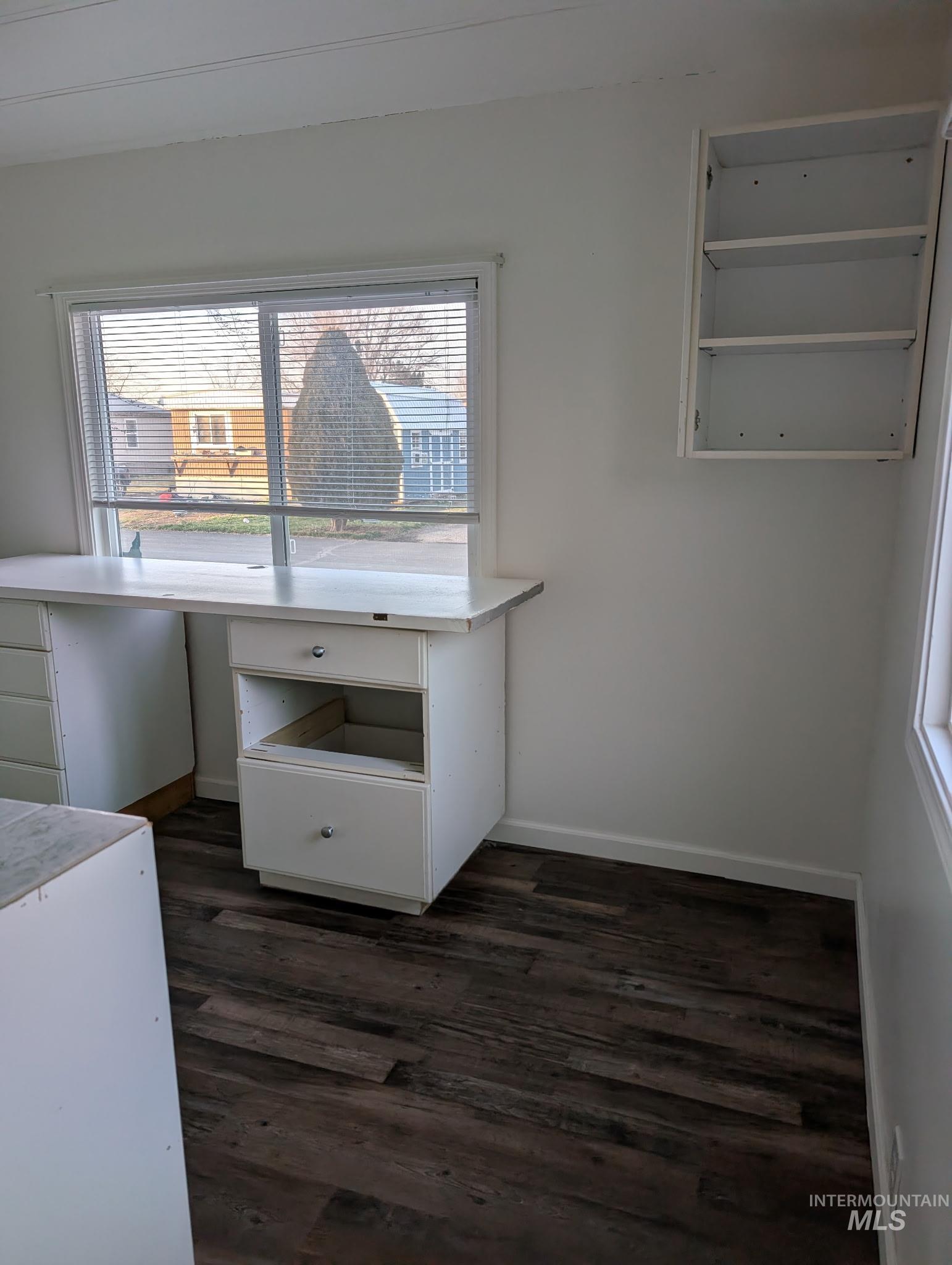 50 NW Barlington ST, Mountain Home, Idaho 83647-6368, 2 Bedrooms, 2 Bathrooms, Residential For Sale, Price $95,000,MLS 98972014