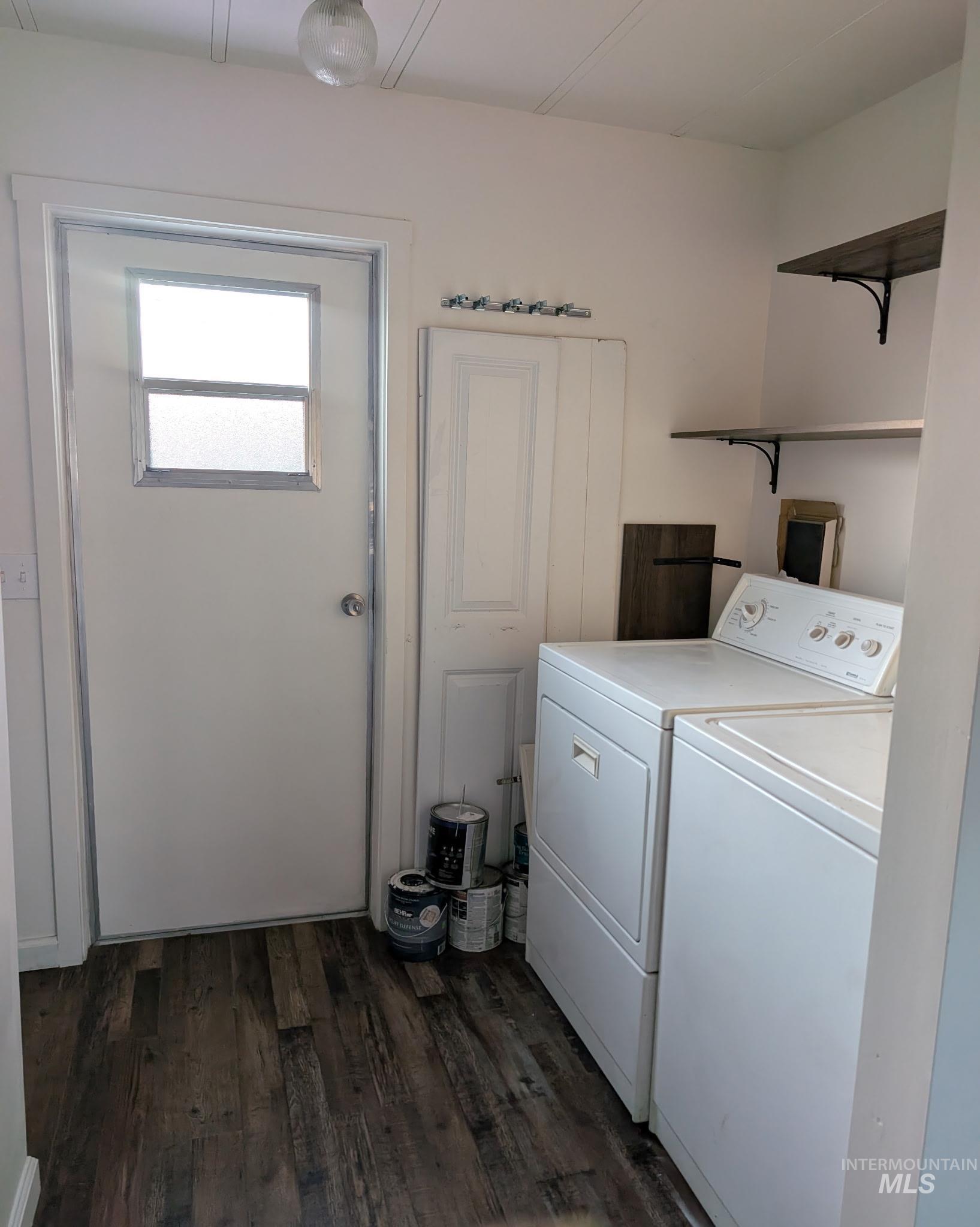 50 NW Barlington ST, Mountain Home, Idaho 83647-6368, 2 Bedrooms, 2 Bathrooms, Residential For Sale, Price $95,000,MLS 98972014