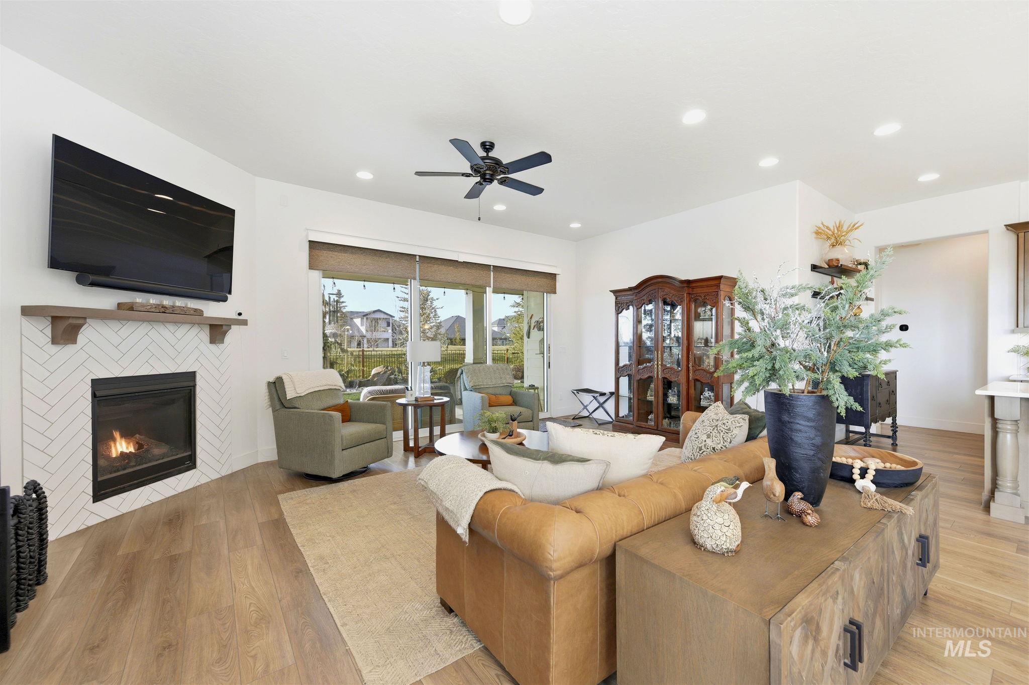 1265 N Diadora Ave, Eagle, Idaho 83616, 3 Bedrooms, 3 Bathrooms, Residential For Sale, Price $805,000,MLS 98972018