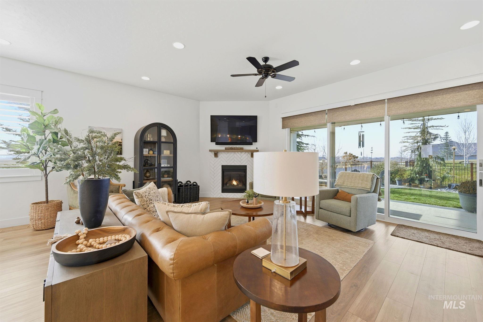 1265 N Diadora Ave, Eagle, Idaho 83616, 3 Bedrooms, 3 Bathrooms, Residential For Sale, Price $805,000,MLS 98972018