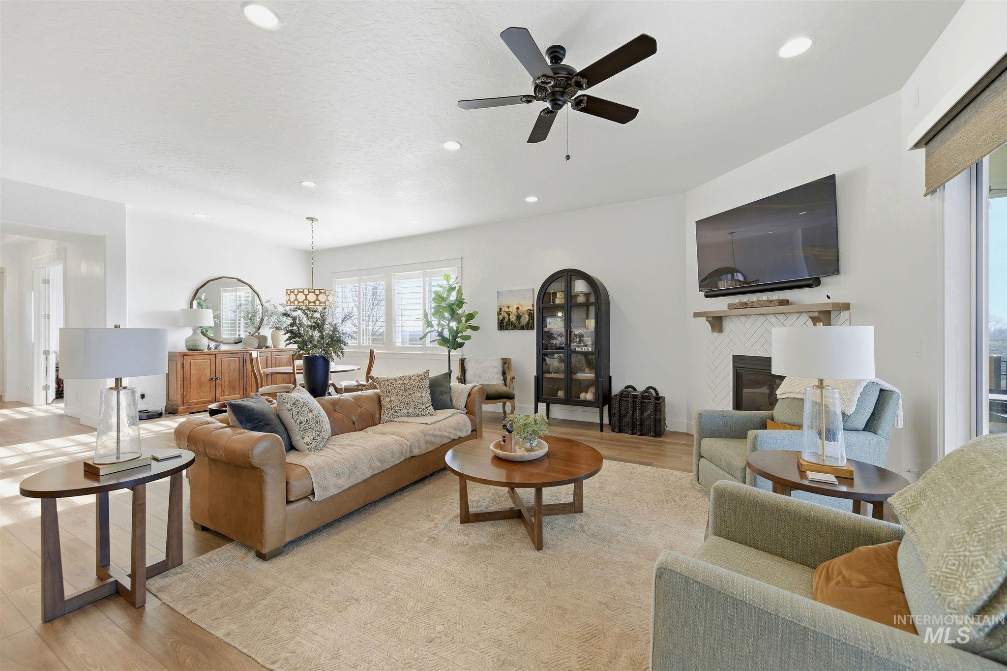 1265 N Diadora Ave, Eagle, Idaho 83616, 3 Bedrooms, 3 Bathrooms, Residential For Sale, Price $805,000,MLS 98972018