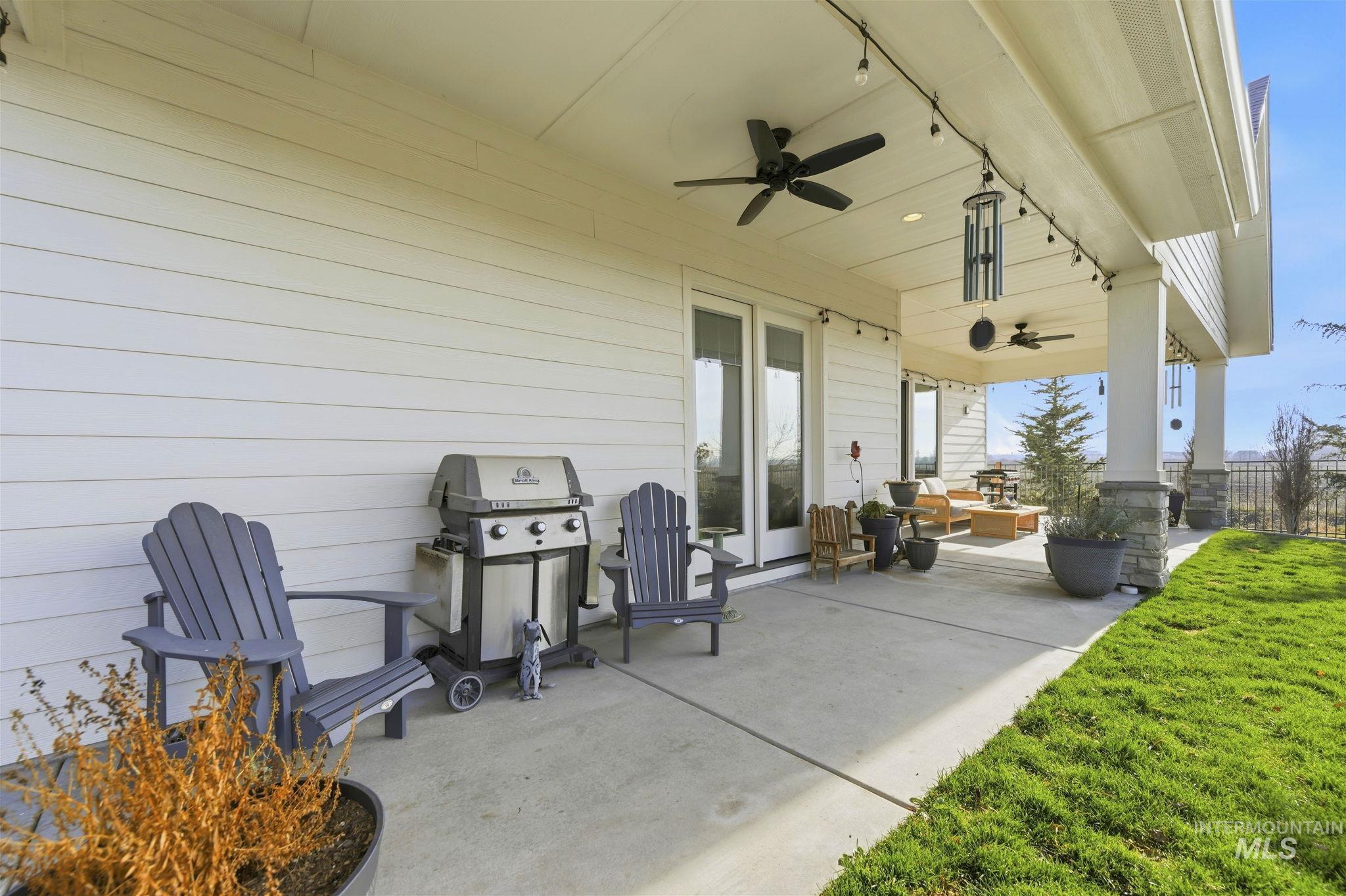 1265 N Diadora Ave, Eagle, Idaho 83616, 3 Bedrooms, 3 Bathrooms, Residential For Sale, Price $805,000,MLS 98972018