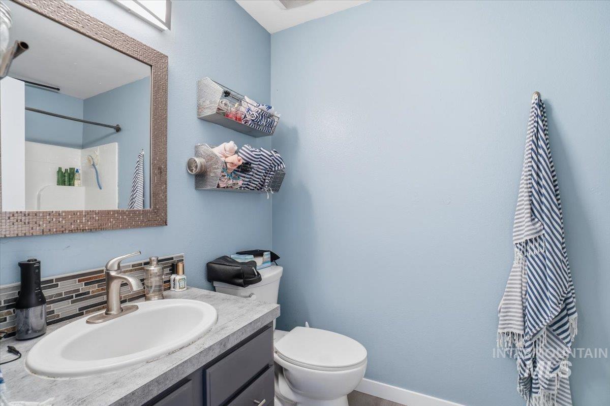 7580 Arlington, Nampa, Idaho 83687, 3 Bedrooms, 2 Bathrooms, Residential For Sale, Price $360,000,MLS 98972020