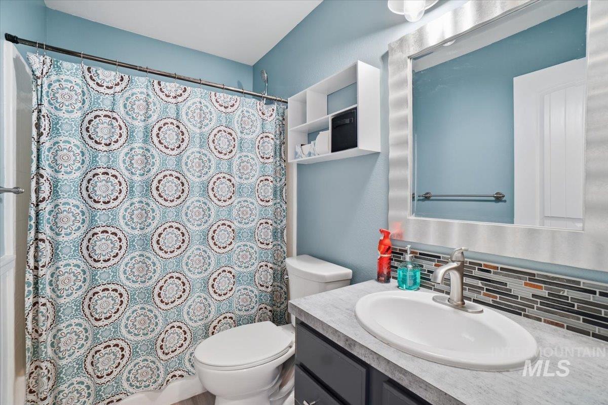 7580 Arlington, Nampa, Idaho 83687, 3 Bedrooms, 2 Bathrooms, Residential For Sale, Price $360,000,MLS 98972020