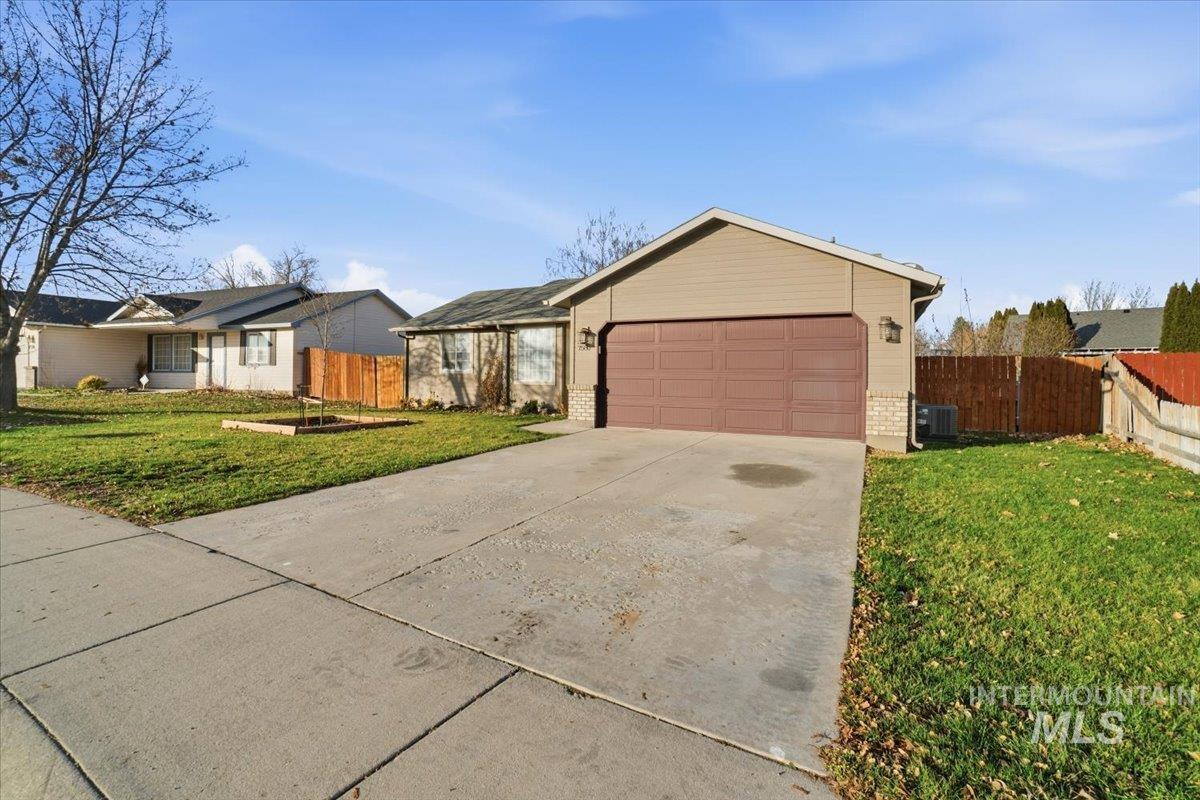 7580 Arlington, Nampa, Idaho 83687, 3 Bedrooms, 2 Bathrooms, Residential For Sale, Price $360,000,MLS 98972020