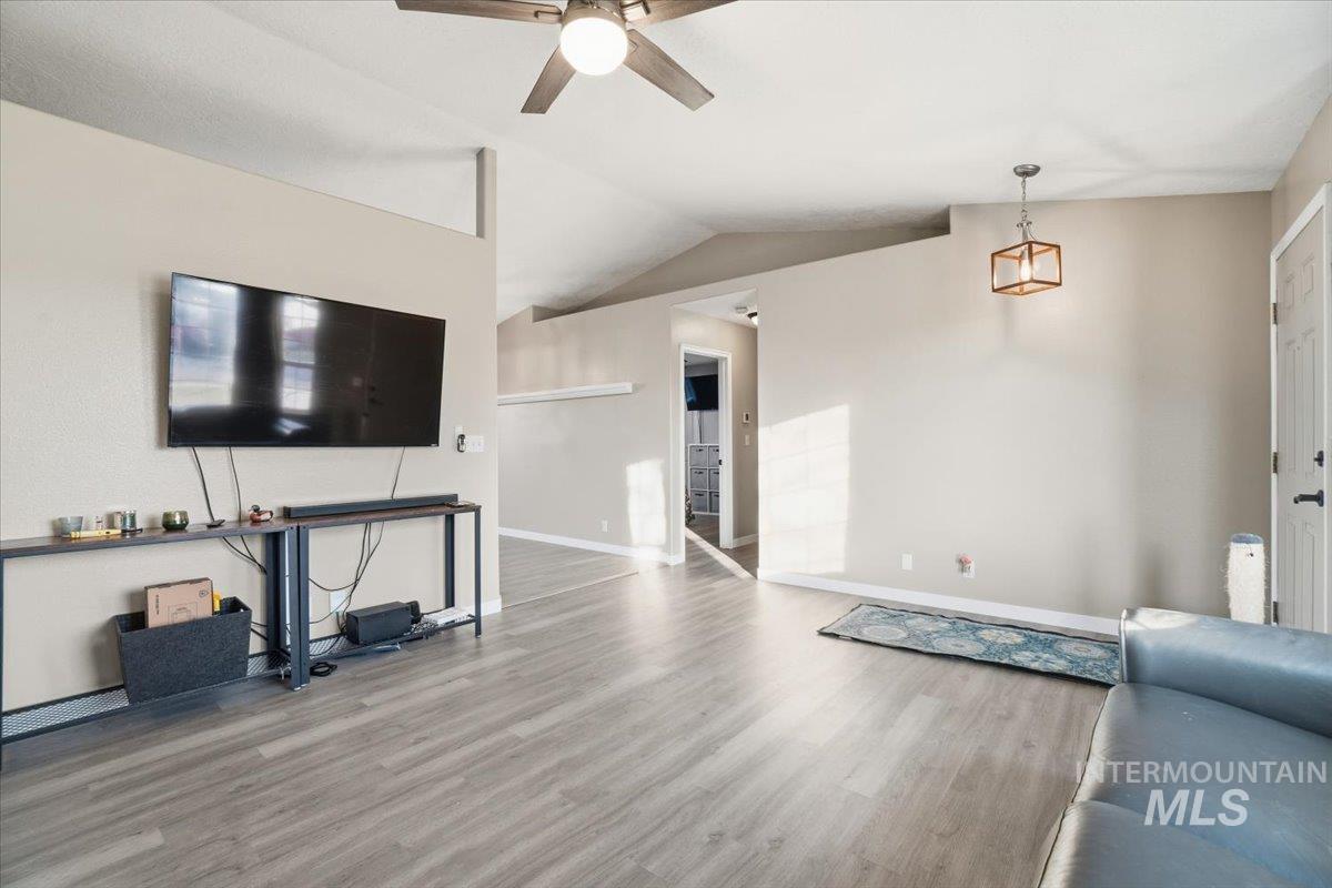 7580 Arlington, Nampa, Idaho 83687, 3 Bedrooms, 2 Bathrooms, Residential For Sale, Price $360,000,MLS 98972020