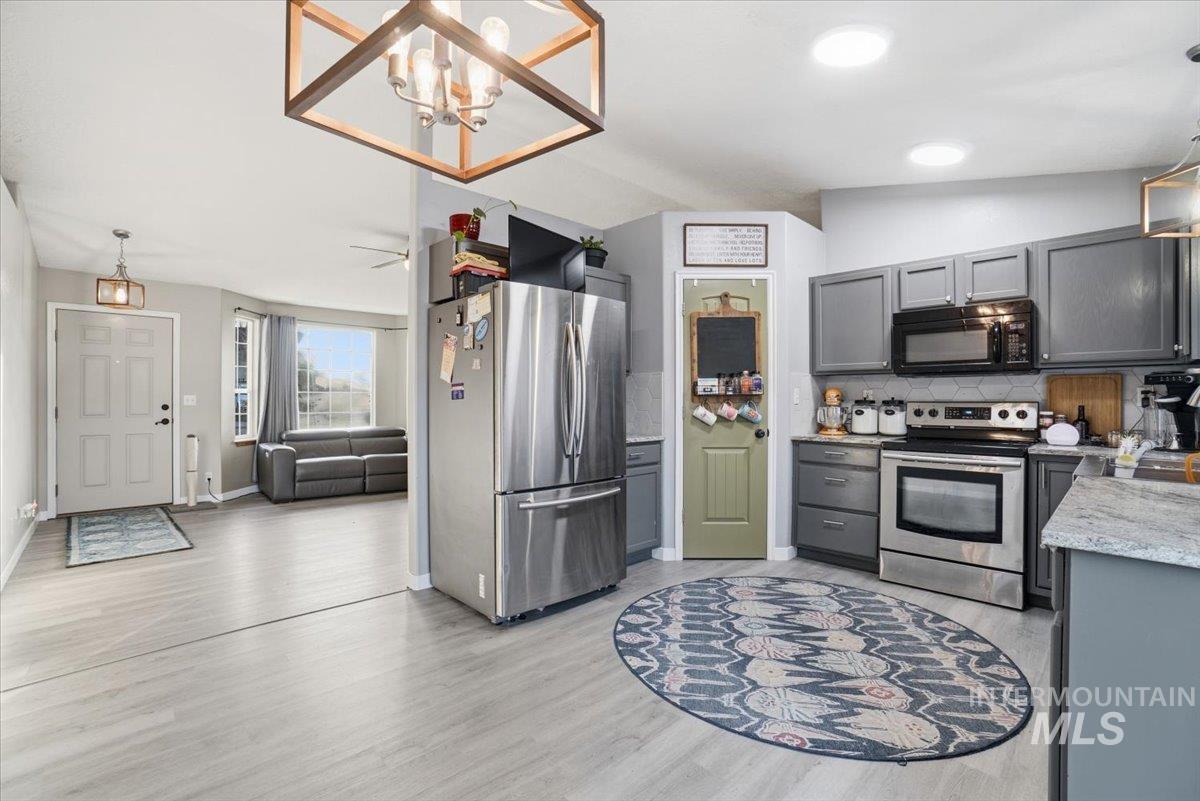 7580 Arlington, Nampa, Idaho 83687, 3 Bedrooms, 2 Bathrooms, Residential For Sale, Price $360,000,MLS 98972020