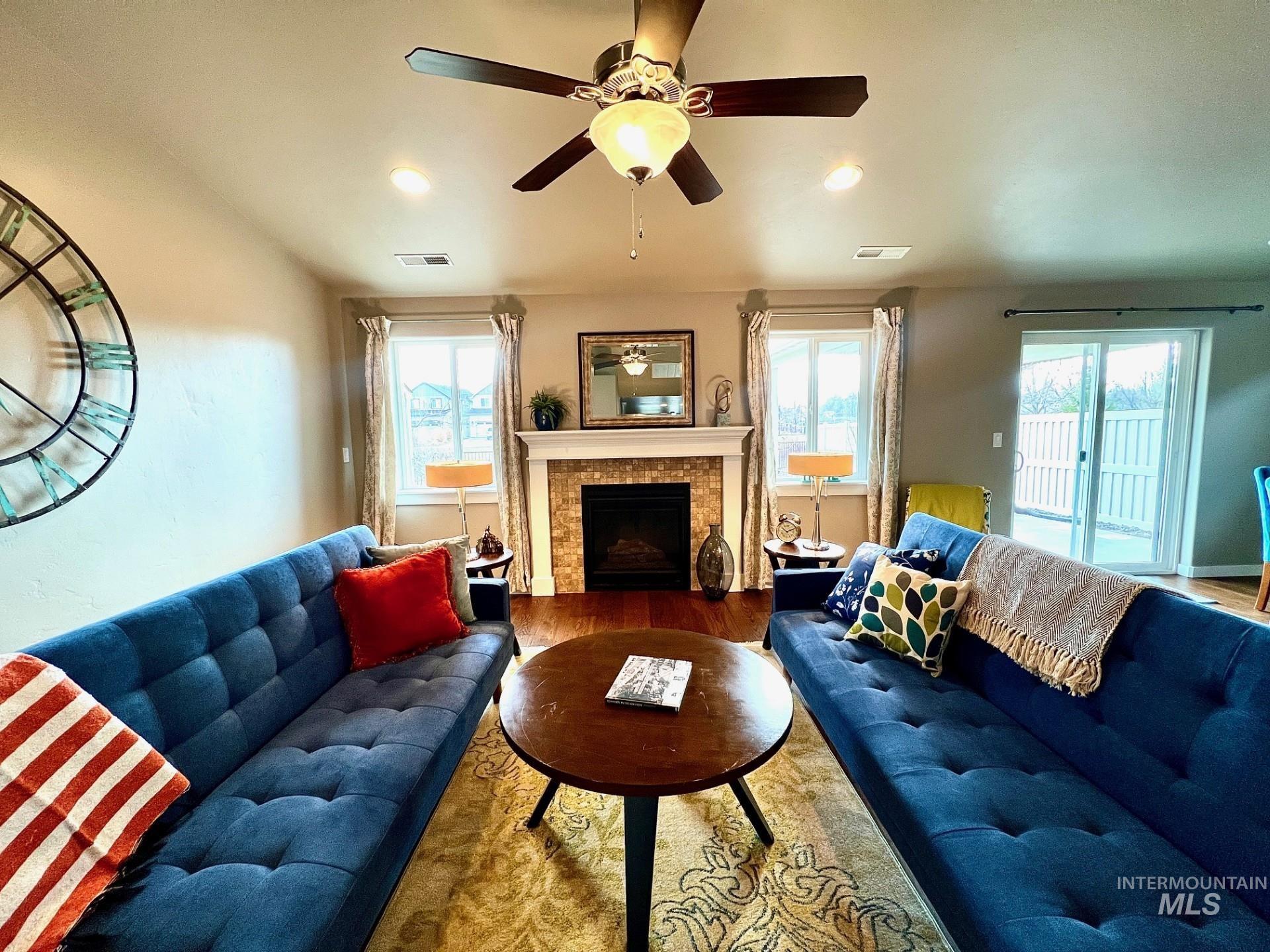 11677 W Baserri Dr, Boise, Idaho 83709-1307, 3 Bedrooms, 2 Bathrooms, Residential For Sale, Price $424,900,MLS 98972021