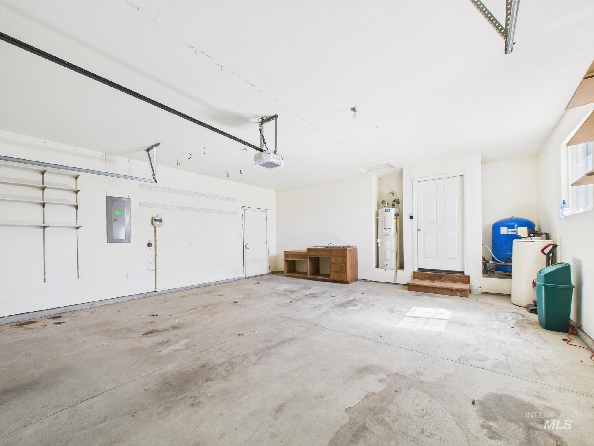 1786 N Plaza Rd N Plaza Rd, Emmett, Idaho 83617, 3 Bedrooms, 2 Bathrooms, Residential For Sale, Price $390,000,MLS 98972022