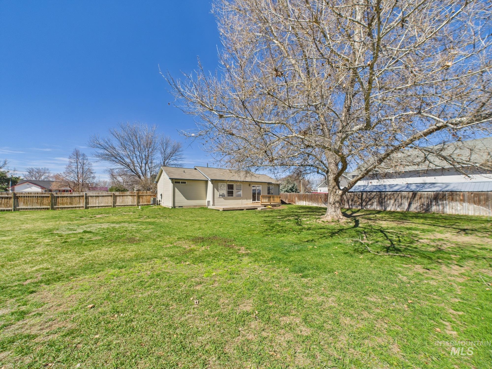 1786 N Plaza Rd N Plaza Rd, Emmett, Idaho 83617, 3 Bedrooms, 2 Bathrooms, Residential For Sale, Price $390,000,MLS 98972022