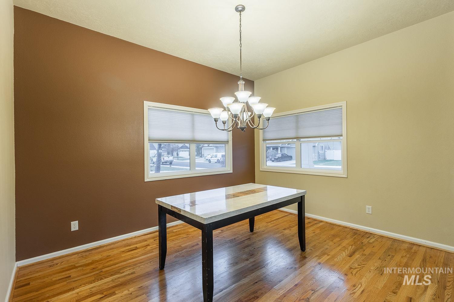 215 S Spring Lake Way, Star, Idaho 83669, 3 Bedrooms, 2.5 Bathrooms, Residential For Sale, Price $479,900,MLS 98972023