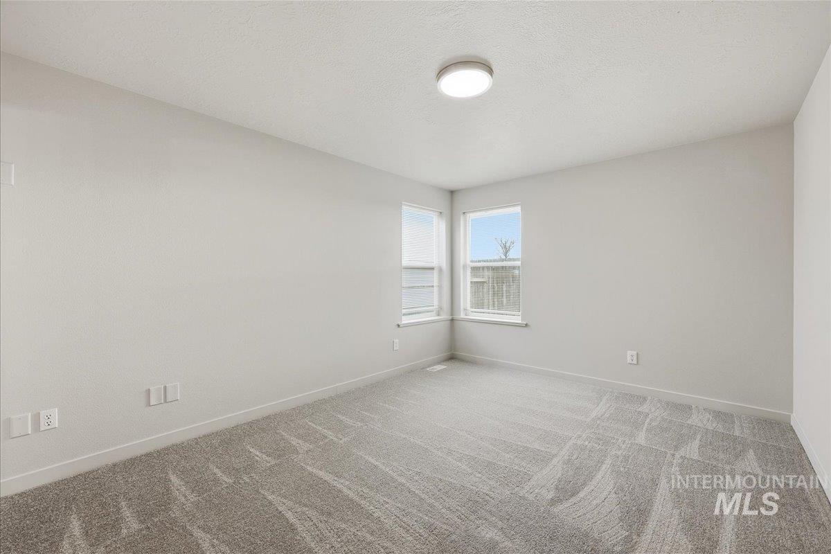 1681 W 4th St., Kuna, Idaho 83634, 3 Bedrooms, 2 Bathrooms, Residential For Sale, Price $368,500,MLS 98972024