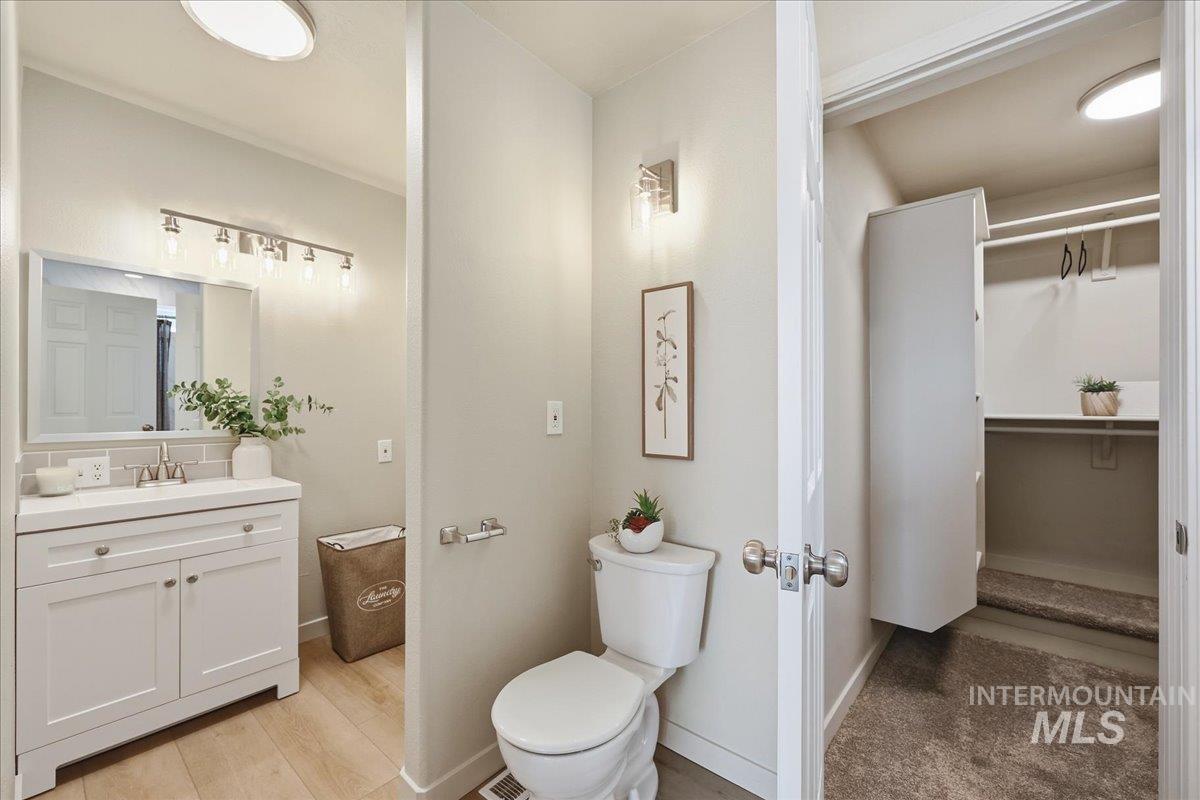 1681 W 4th St., Kuna, Idaho 83634, 3 Bedrooms, 2 Bathrooms, Residential For Sale, Price $368,500,MLS 98972024