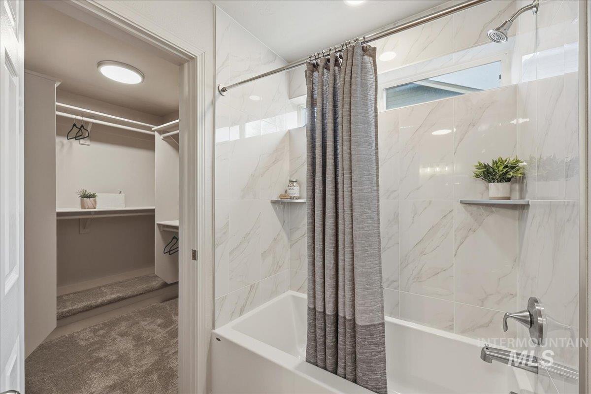 1681 W 4th St., Kuna, Idaho 83634, 3 Bedrooms, 2 Bathrooms, Residential For Sale, Price $368,500,MLS 98972024