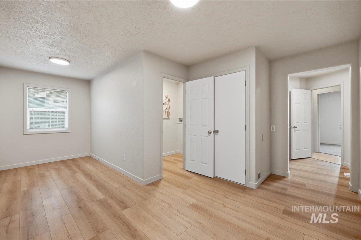 1681 W 4th St., Kuna, Idaho 83634, 3 Bedrooms, 2 Bathrooms, Residential For Sale, Price $368,500,MLS 98972024