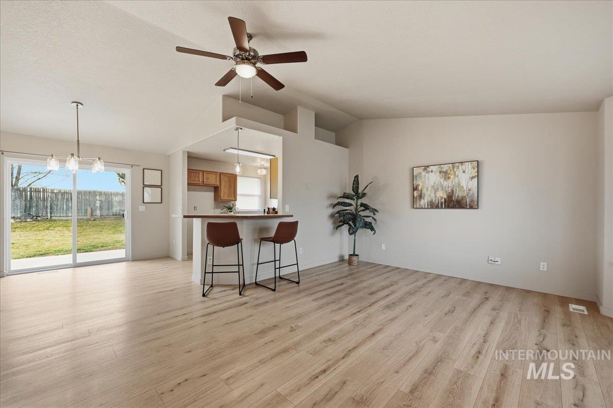 1681 W 4th St., Kuna, Idaho 83634, 3 Bedrooms, 2 Bathrooms, Residential For Sale, Price $368,500,MLS 98972024