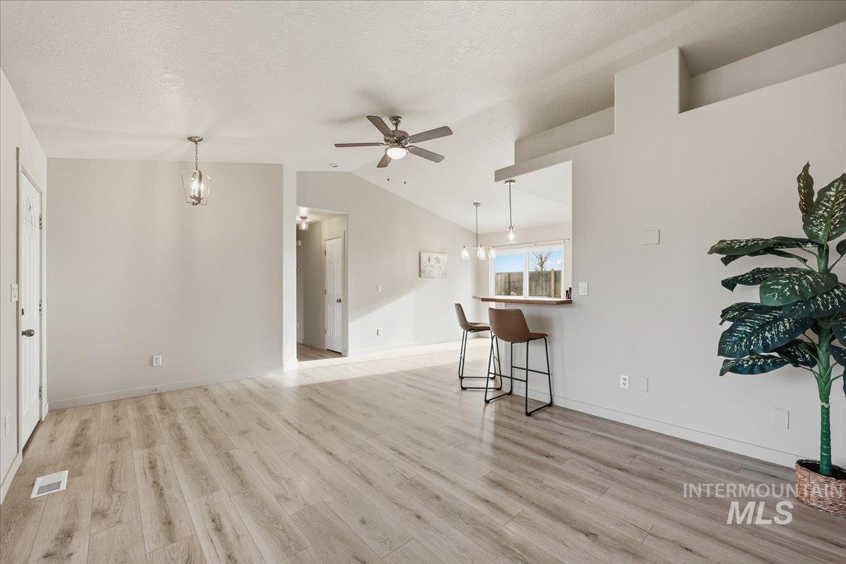 1681 W 4th St., Kuna, Idaho 83634, 3 Bedrooms, 2 Bathrooms, Residential For Sale, Price $368,500,MLS 98972024