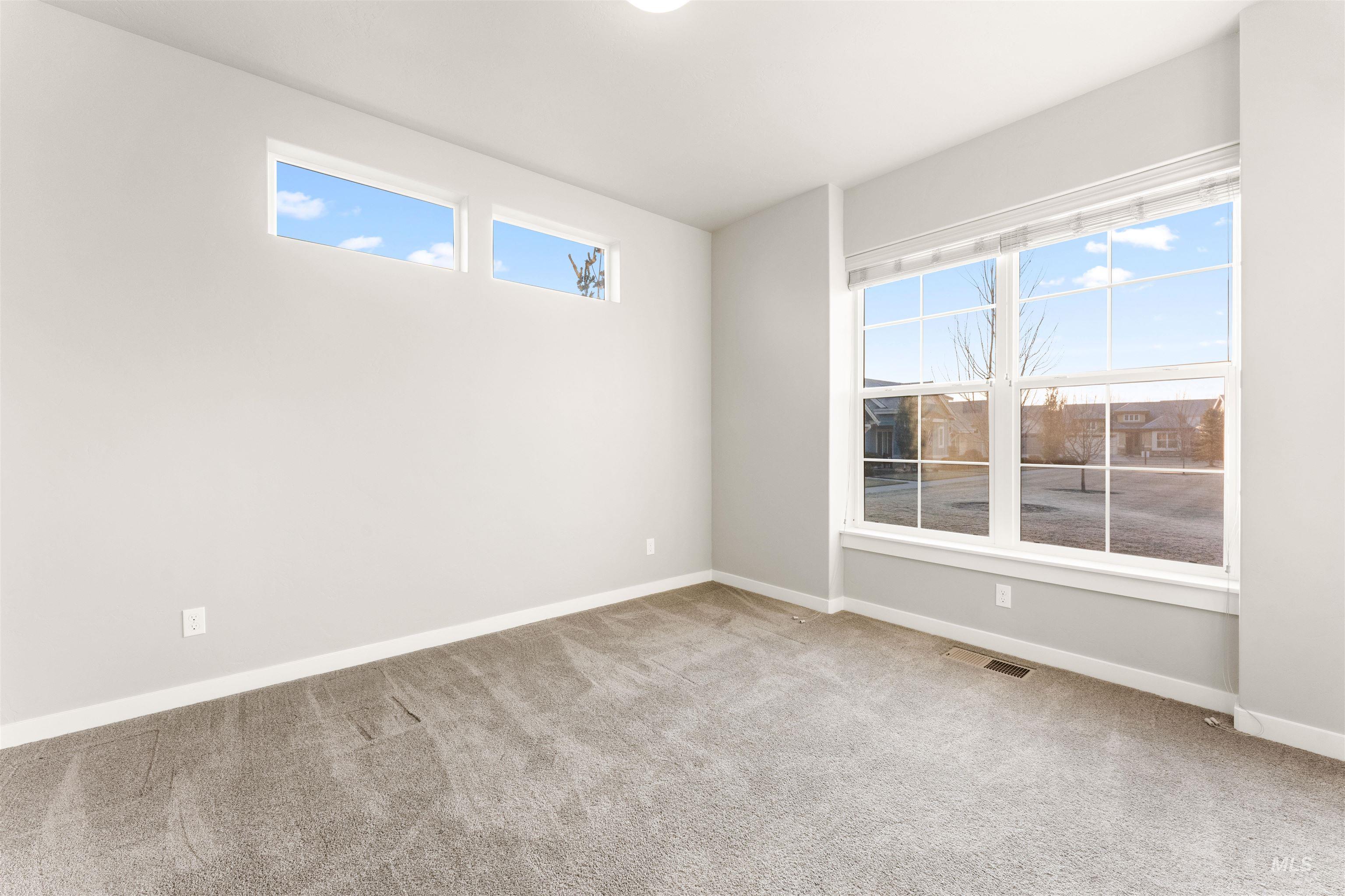 390 W Lockhart Ln., Meridian, Idaho 83646, 3 Bedrooms, 2 Bathrooms, Residential For Sale, Price $549,000,MLS 98972025