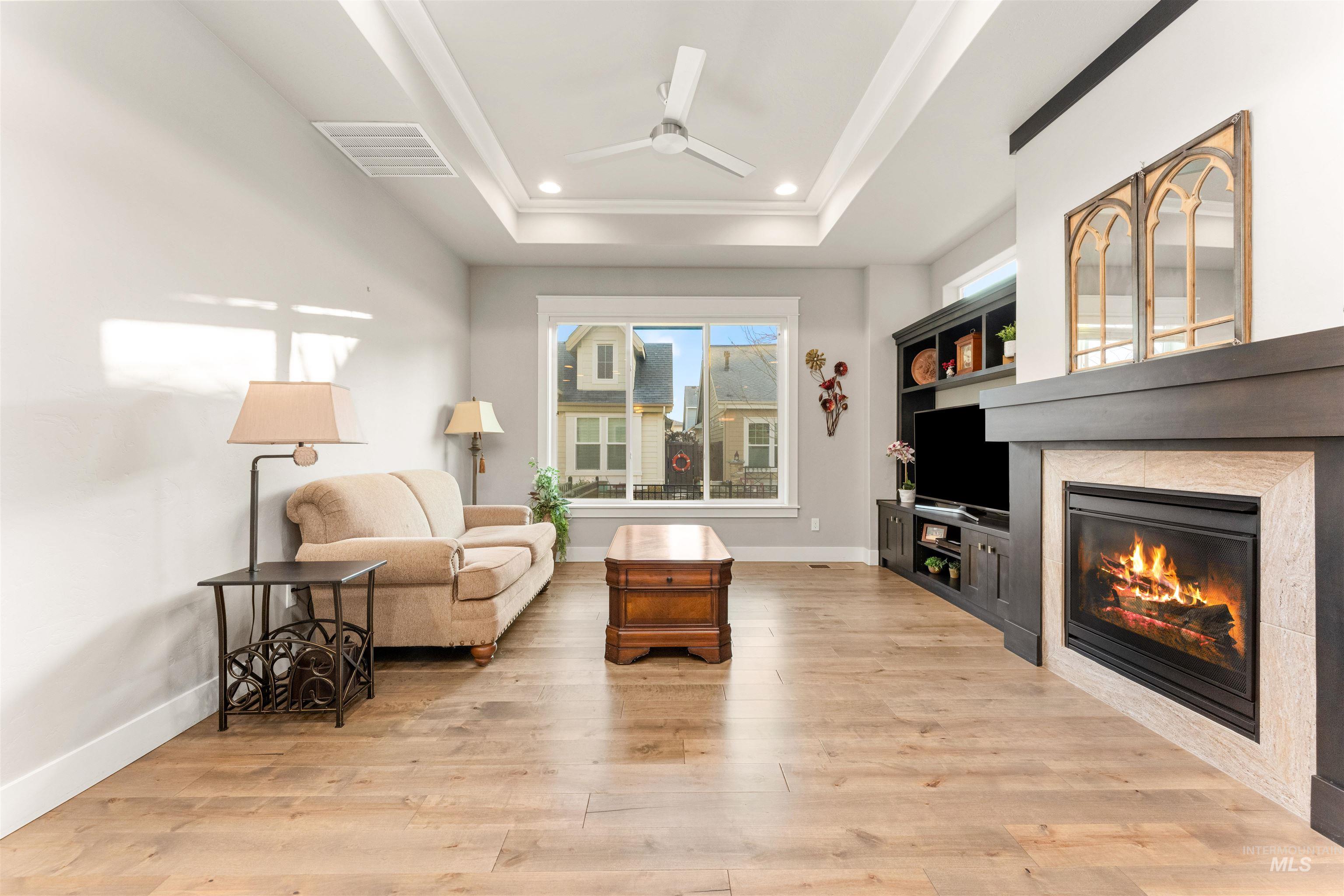 390 W Lockhart Ln., Meridian, Idaho 83646, 3 Bedrooms, 2 Bathrooms, Residential For Sale, Price $549,000,MLS 98972025