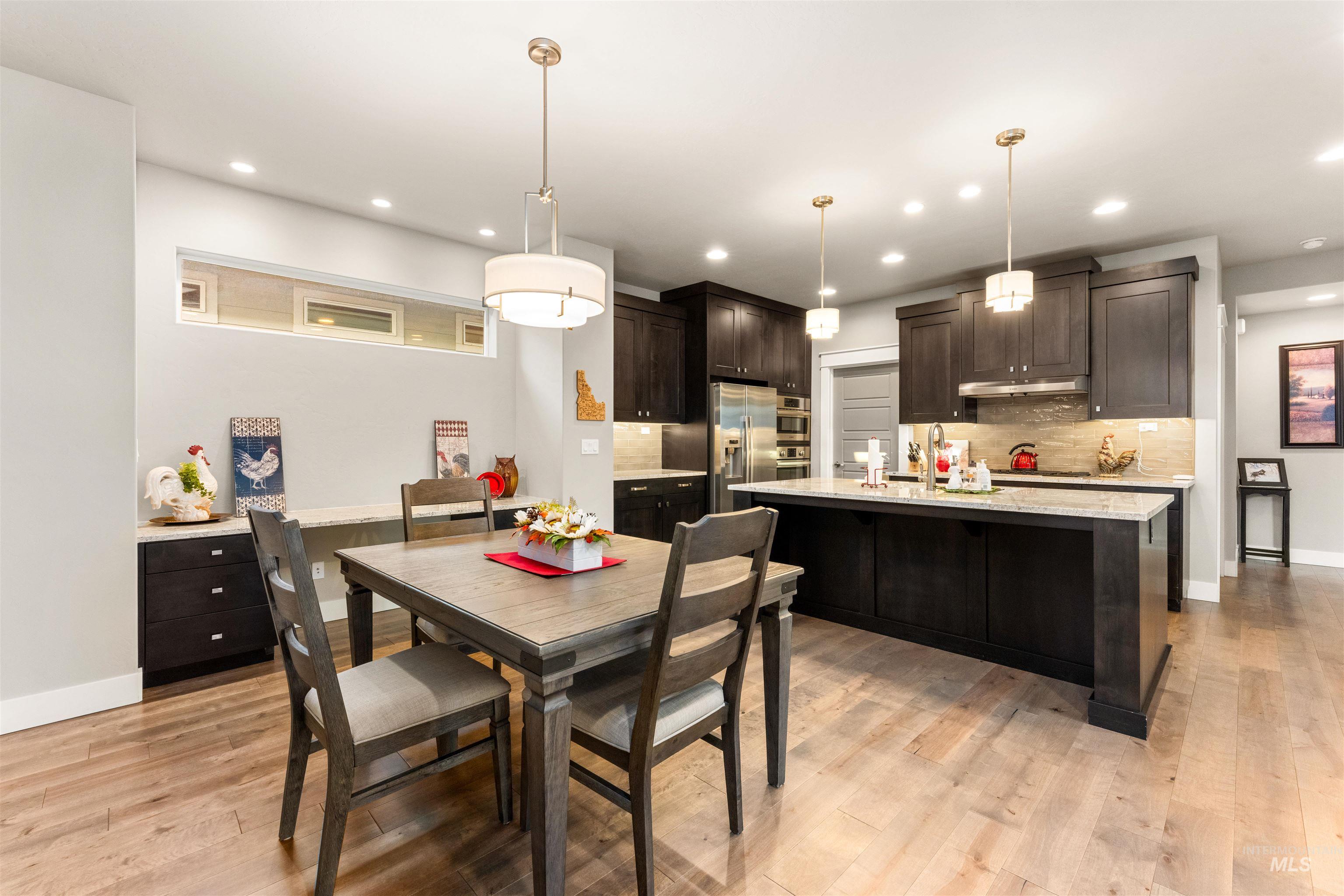 390 W Lockhart Ln., Meridian, Idaho 83646, 3 Bedrooms, 2 Bathrooms, Residential For Sale, Price $549,000,MLS 98972025