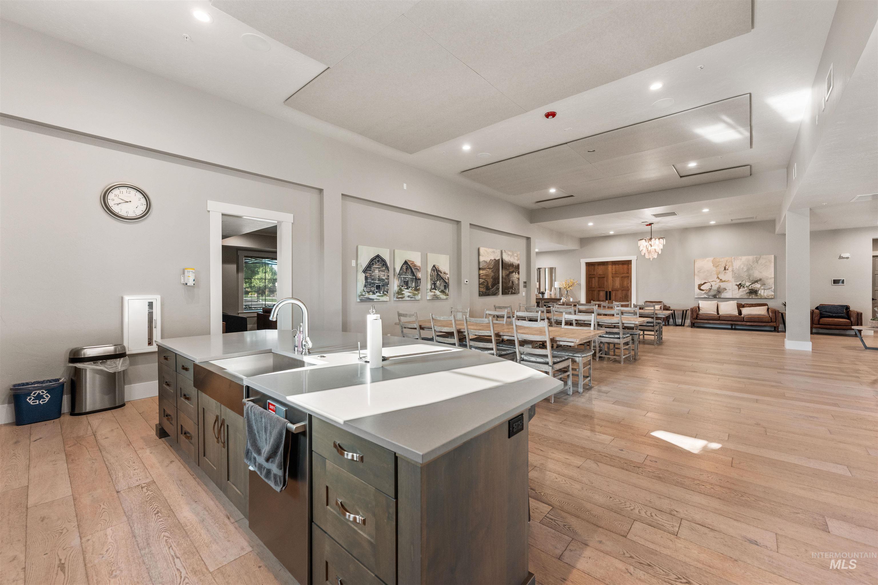 390 W Lockhart Ln., Meridian, Idaho 83646, 3 Bedrooms, 2 Bathrooms, Residential For Sale, Price $549,000,MLS 98972025