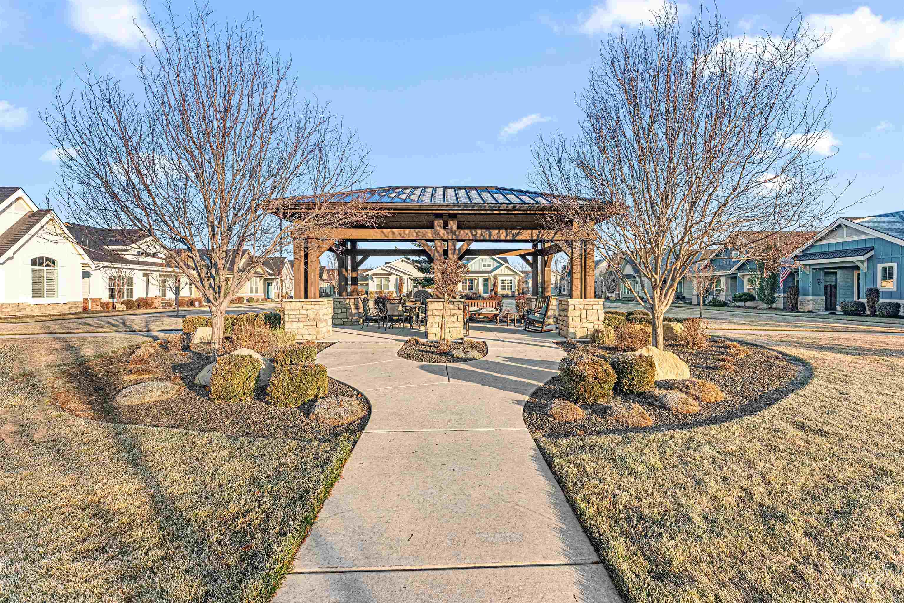 390 W Lockhart Ln., Meridian, Idaho 83646, 3 Bedrooms, 2 Bathrooms, Residential For Sale, Price $549,000,MLS 98972025