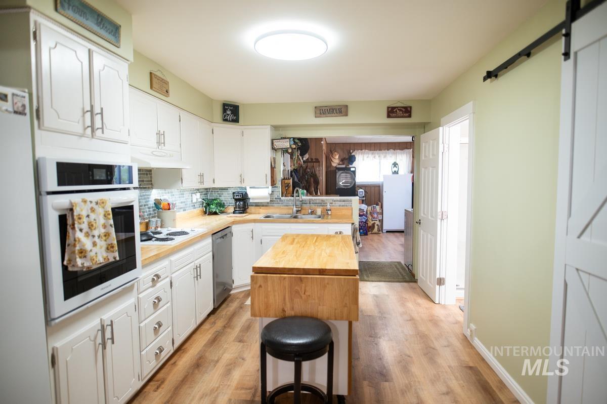 733 Pringle Rd., Weiser, Idaho 83672, 3 Bedrooms, 2 Bathrooms, Residential For Sale, Price $1,099,000,MLS 98972028