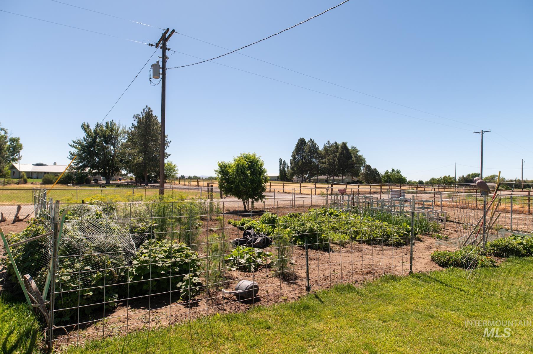 733 Pringle Rd., Weiser, Idaho 83672, 3 Bedrooms, 2 Bathrooms, Residential For Sale, Price $1,099,000,MLS 98972028