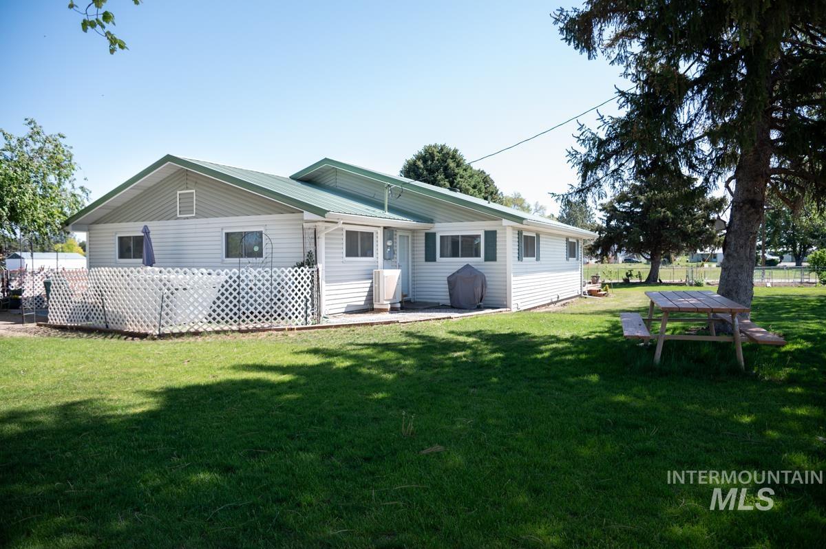 733 Pringle Rd., Weiser, Idaho 83672, 3 Bedrooms, 2 Bathrooms, Residential For Sale, Price $1,099,000,MLS 98972028