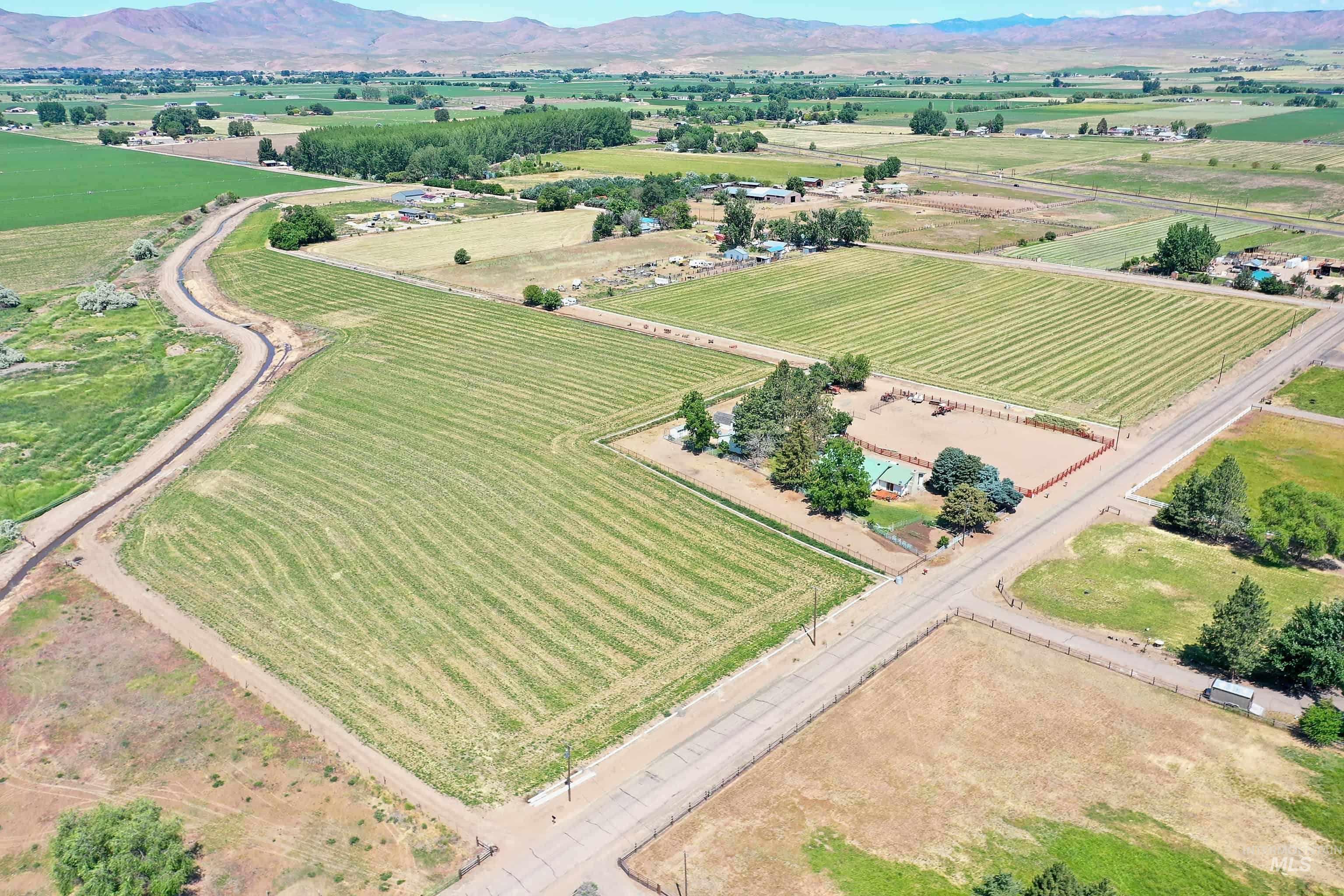 733 Pringle Rd., Weiser, Idaho 83672, 3 Bedrooms, 2 Bathrooms, Residential For Sale, Price $1,099,000,MLS 98972028
