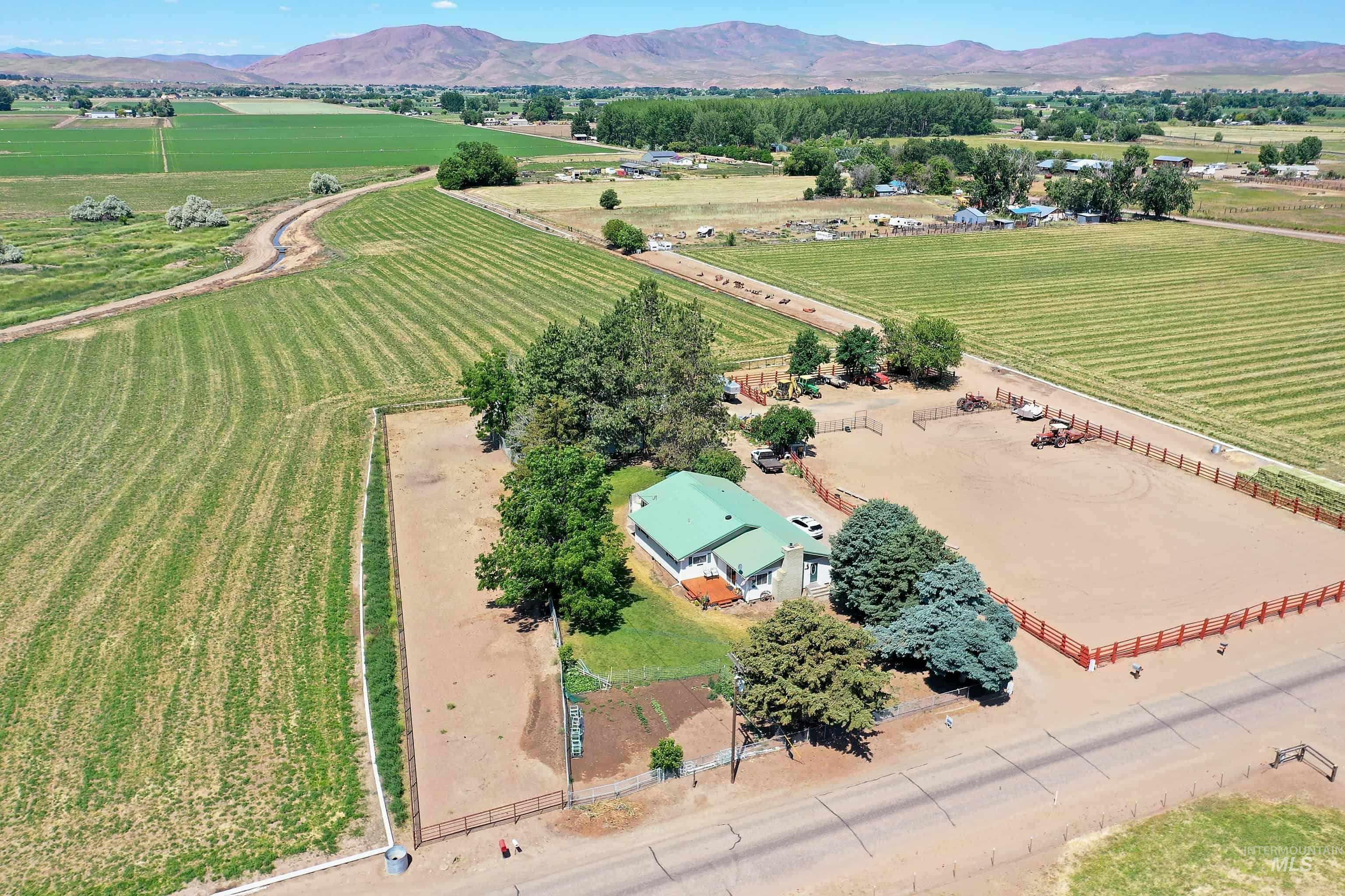 733 Pringle Rd., Weiser, Idaho 83672, 3 Bedrooms, 2 Bathrooms, Residential For Sale, Price $1,099,000,MLS 98972028