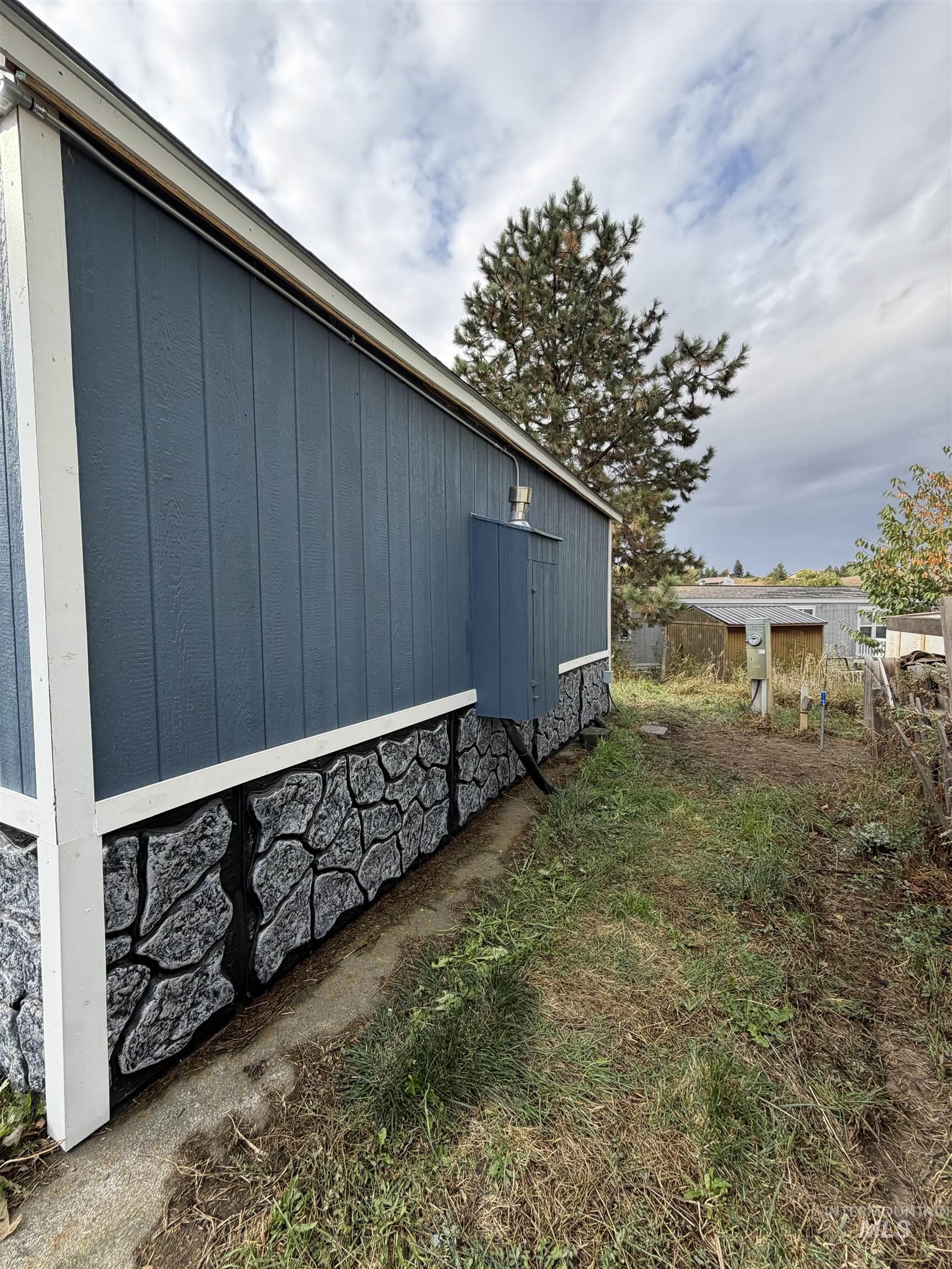 1751 N Polk Ext, Moscow, Idaho 83843, 1 Bedroom, 1 Bathroom, Residential For Sale, Price $39,500,MLS 98972029