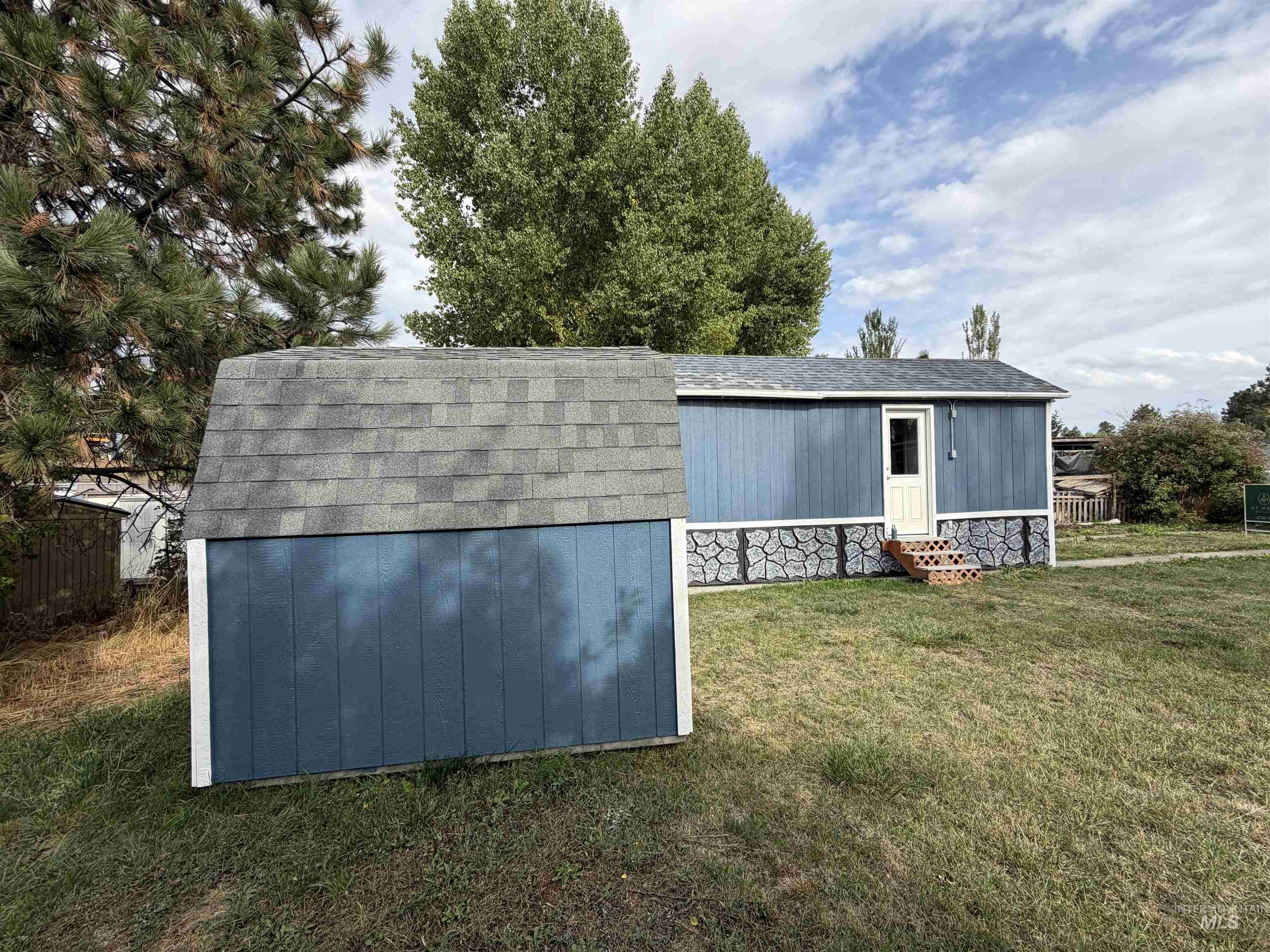 1751 N Polk Ext, Moscow, Idaho 83843, 1 Bedroom, 1 Bathroom, Residential For Sale, Price $39,500,MLS 98972029