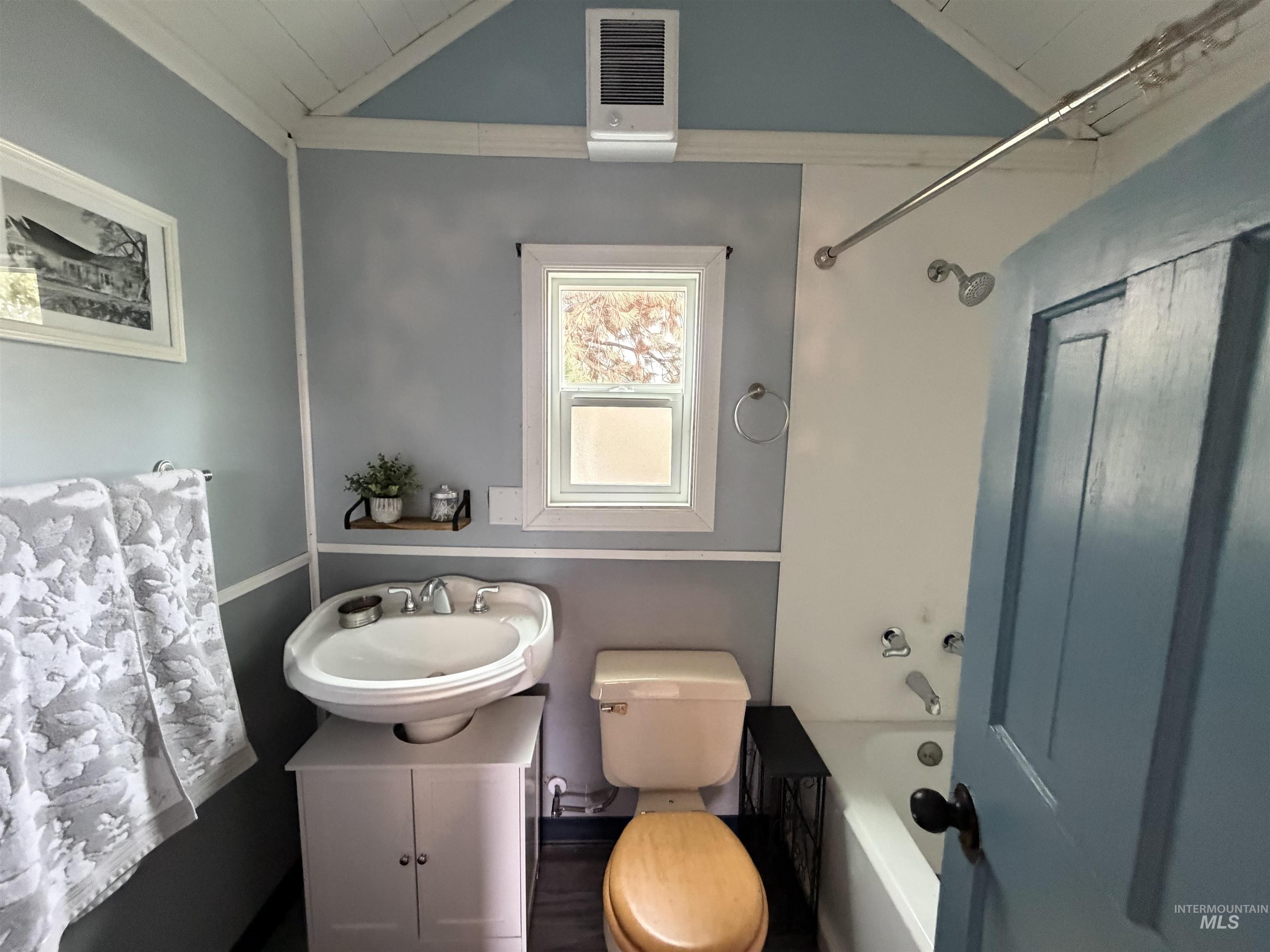 1751 N Polk Ext, Moscow, Idaho 83843, 1 Bedroom, 1 Bathroom, Residential For Sale, Price $39,500,MLS 98972029