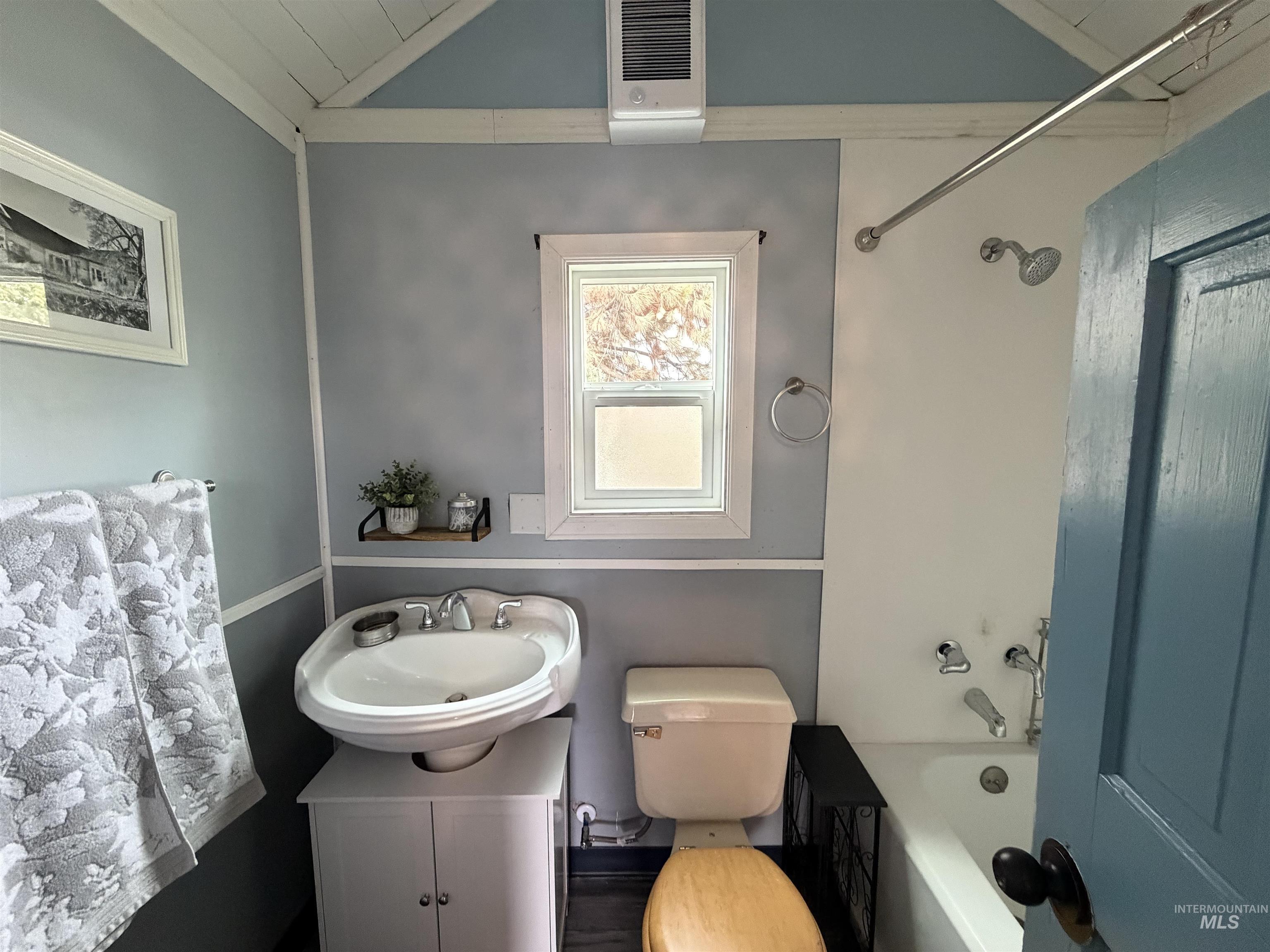 1751 N Polk Ext, Moscow, Idaho 83843, 1 Bedroom, 1 Bathroom, Residential For Sale, Price $39,500,MLS 98972029