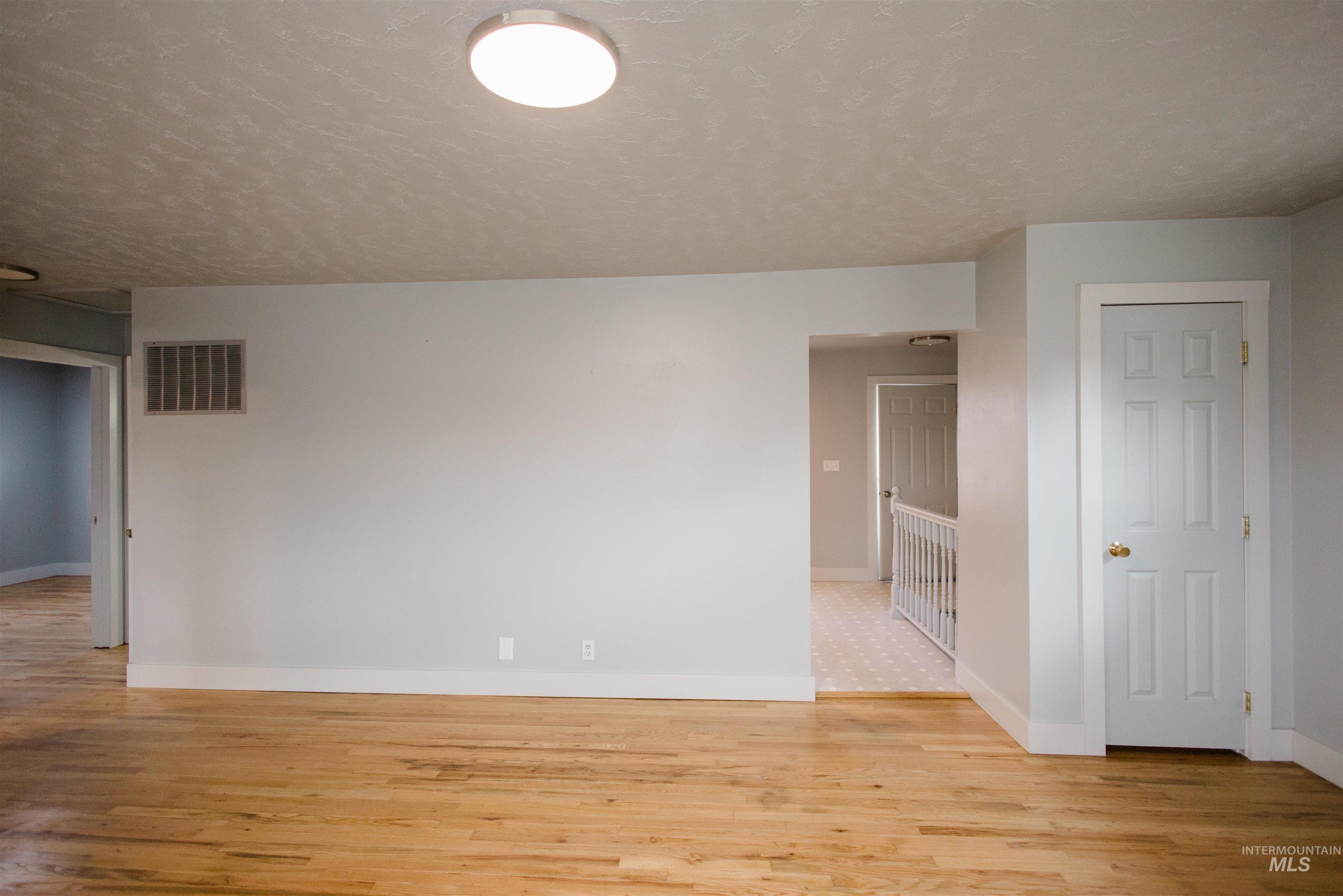 107 Baker Dr., Mountain Home, Idaho 83647, 3 Bedrooms, 1 Bathroom, Residential For Sale, Price $280,000,MLS 98972030