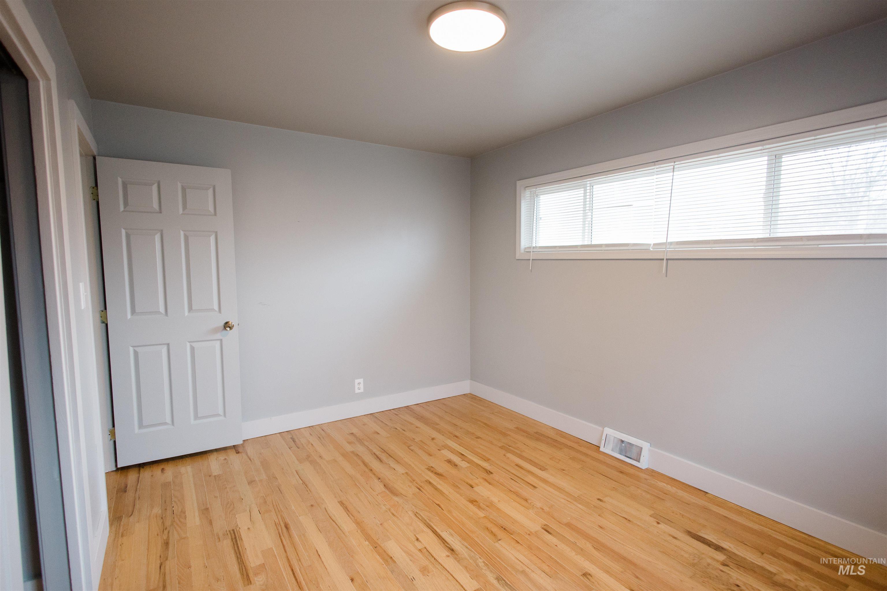 107 Baker Dr., Mountain Home, Idaho 83647, 3 Bedrooms, 1 Bathroom, Residential For Sale, Price $280,000,MLS 98972030