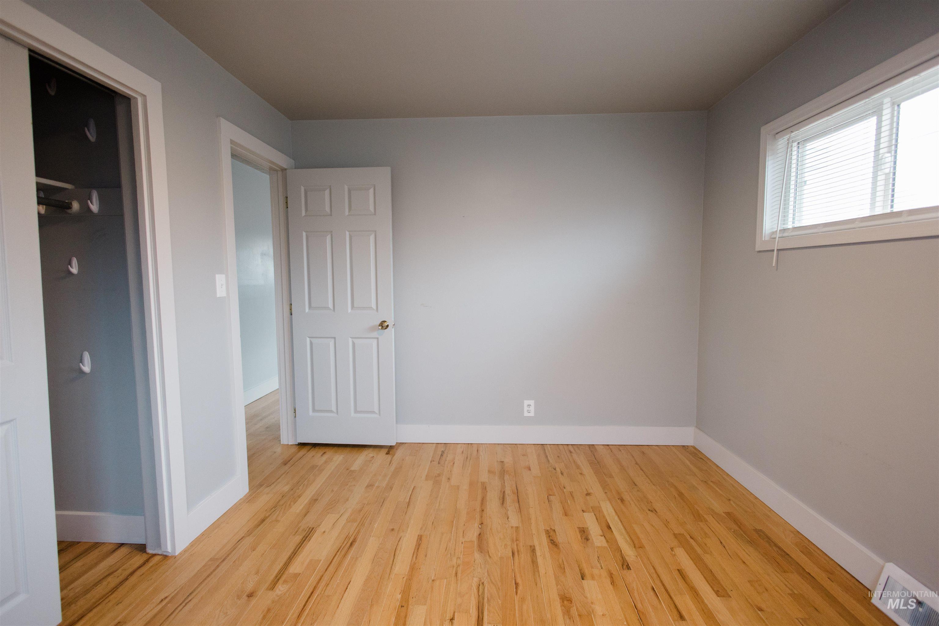 107 Baker Dr., Mountain Home, Idaho 83647, 3 Bedrooms, 1 Bathroom, Residential For Sale, Price $280,000,MLS 98972030