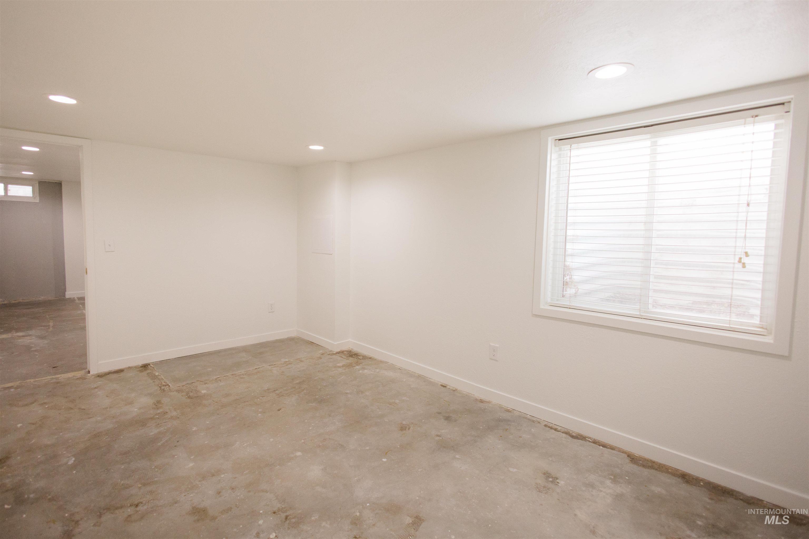 107 Baker Dr., Mountain Home, Idaho 83647, 3 Bedrooms, 1 Bathroom, Residential For Sale, Price $280,000,MLS 98972030