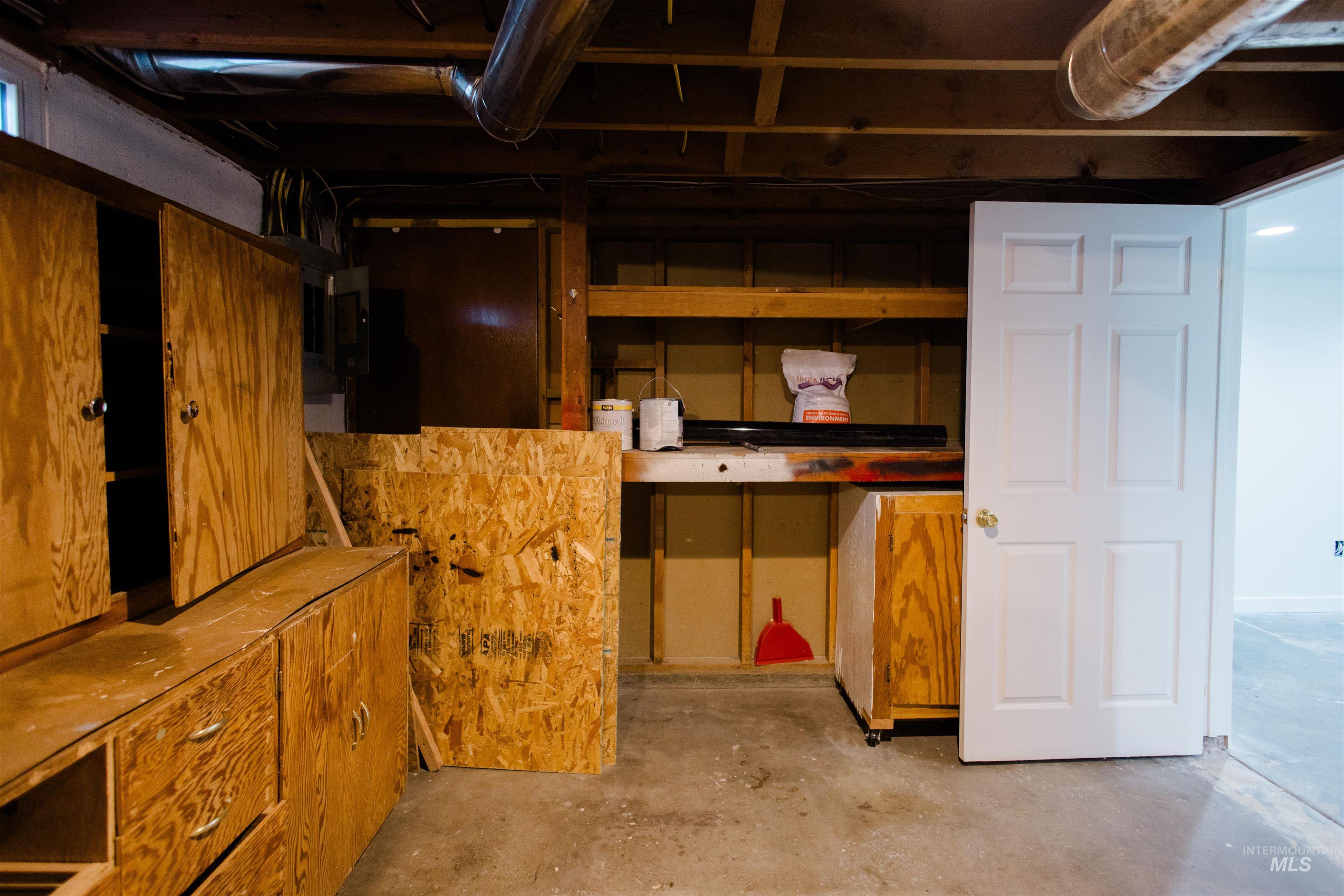 107 Baker Dr., Mountain Home, Idaho 83647, 3 Bedrooms, 1 Bathroom, Residential For Sale, Price $280,000,MLS 98972030