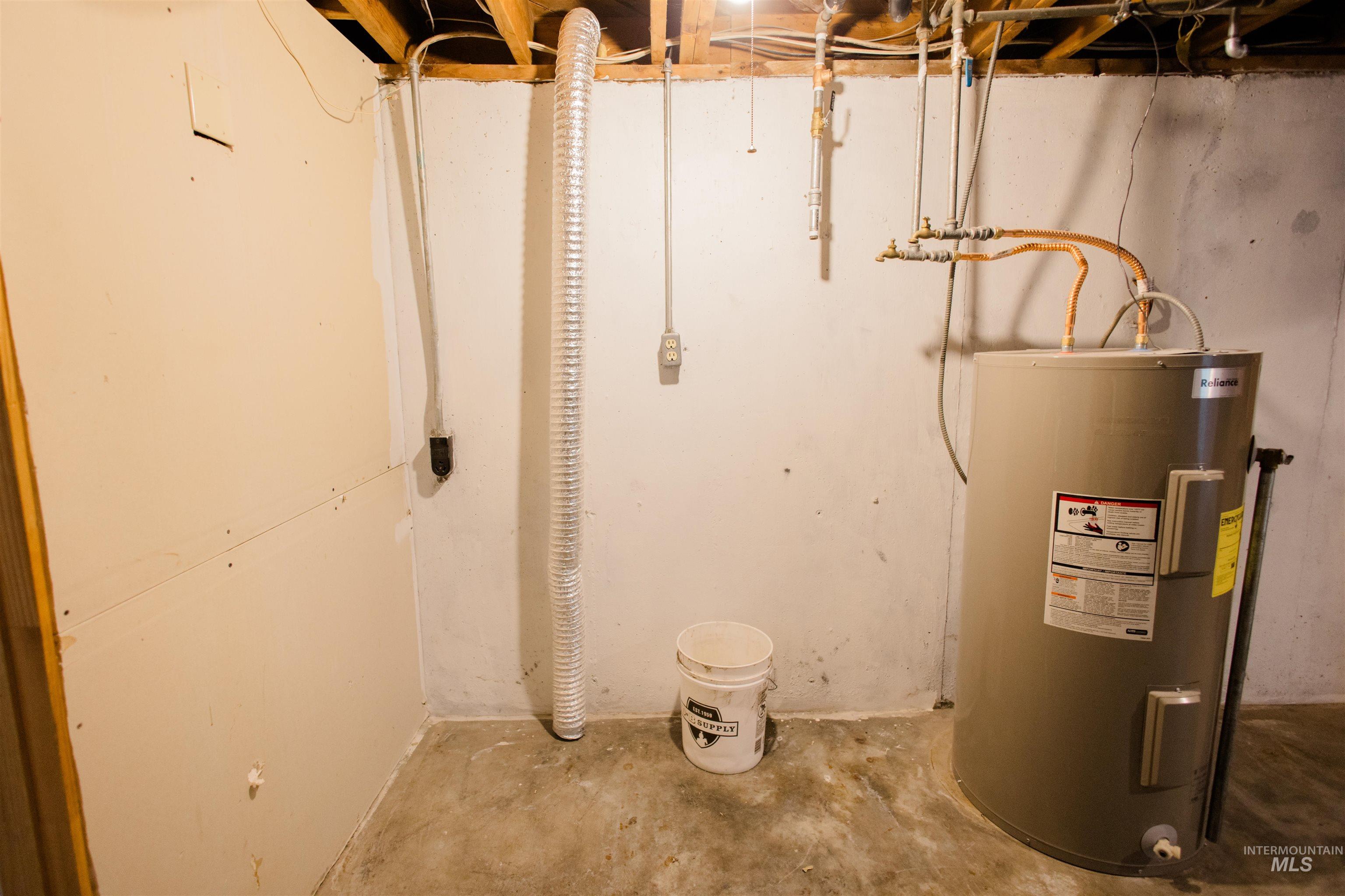 107 Baker Dr., Mountain Home, Idaho 83647, 3 Bedrooms, 1 Bathroom, Residential For Sale, Price $280,000,MLS 98972030