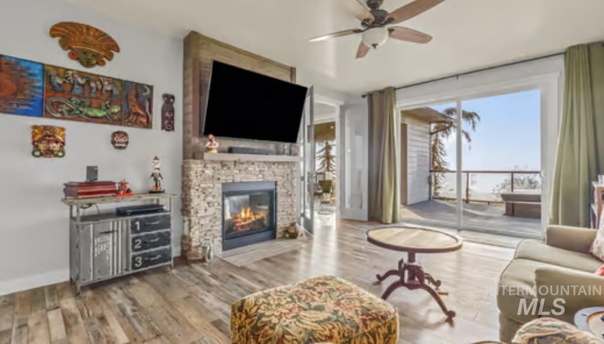 16353 Brunello Ct, Caldwell, Idaho 83607, 4 Bedrooms, 3.5 Bathrooms, Residential For Sale, Price $974,900,MLS 98972032