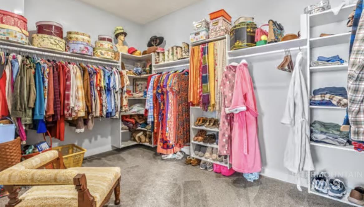 16353 Brunello Ct, Caldwell, Idaho 83607, 4 Bedrooms, 3.5 Bathrooms, Residential For Sale, Price $974,900,MLS 98972032