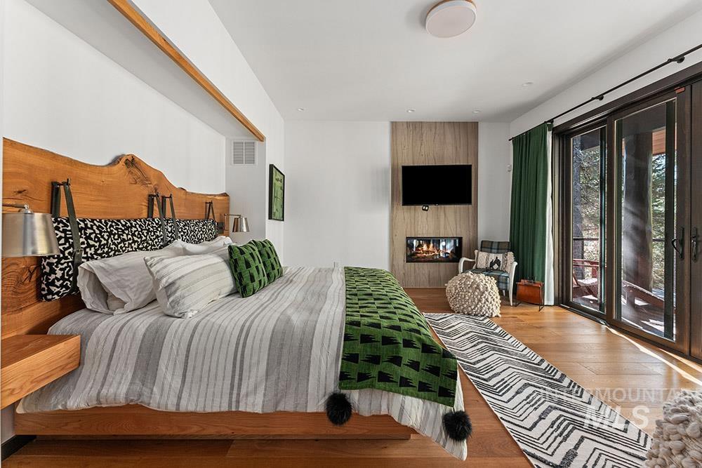 305 Blackhawk Lake Dr., McCall, Idaho 83638, 6 Bedrooms, 4 Bathrooms, Residential For Sale, Price $4,490,000,MLS 98972033