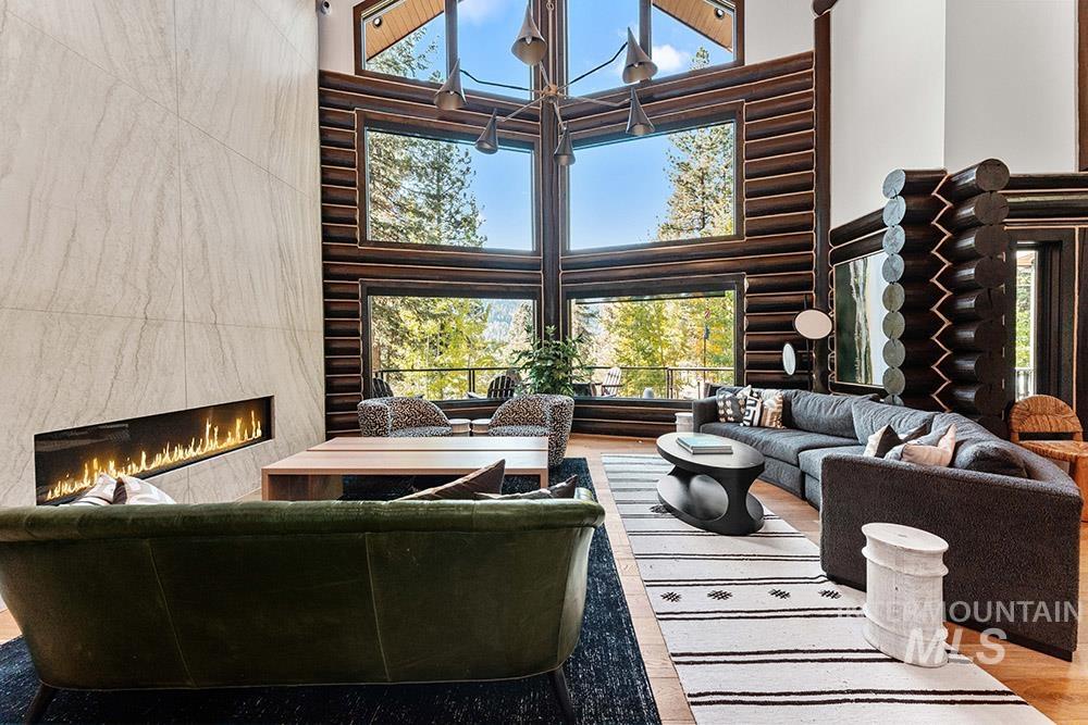 305 Blackhawk Lake Dr., McCall, Idaho 83638, 6 Bedrooms, 4 Bathrooms, Residential For Sale, Price $4,490,000,MLS 98972033